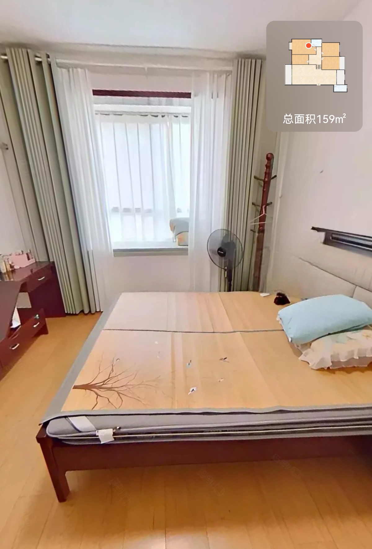 湘中园  4室2厅2卫    84.8万 湘中园  4室2厅2卫    84.8万客厅