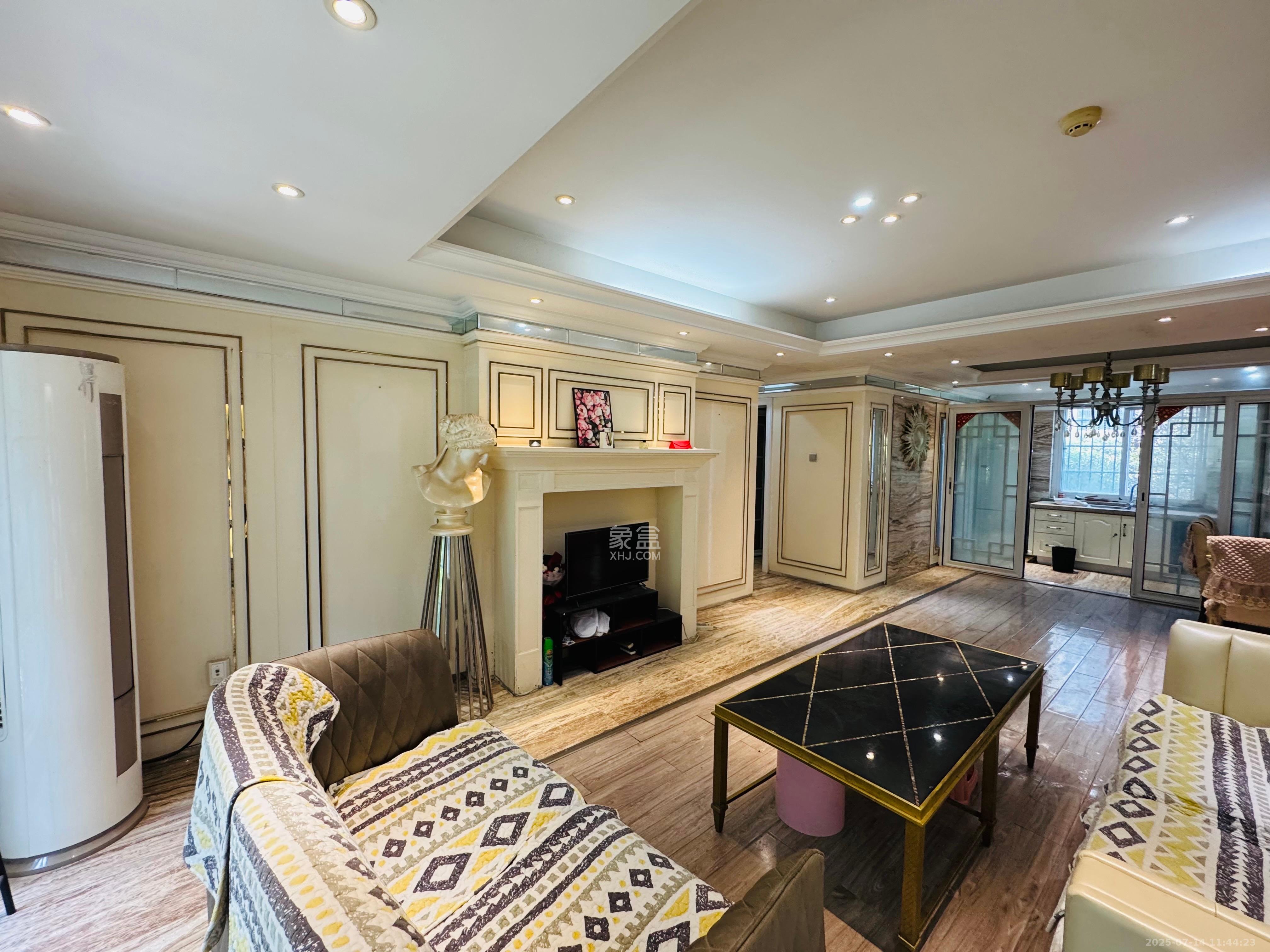 中铁西江悦一期  4室2厅2卫    3200.0元/月 中铁西江悦一期  4室2厅2卫    3200.0元/月室内图