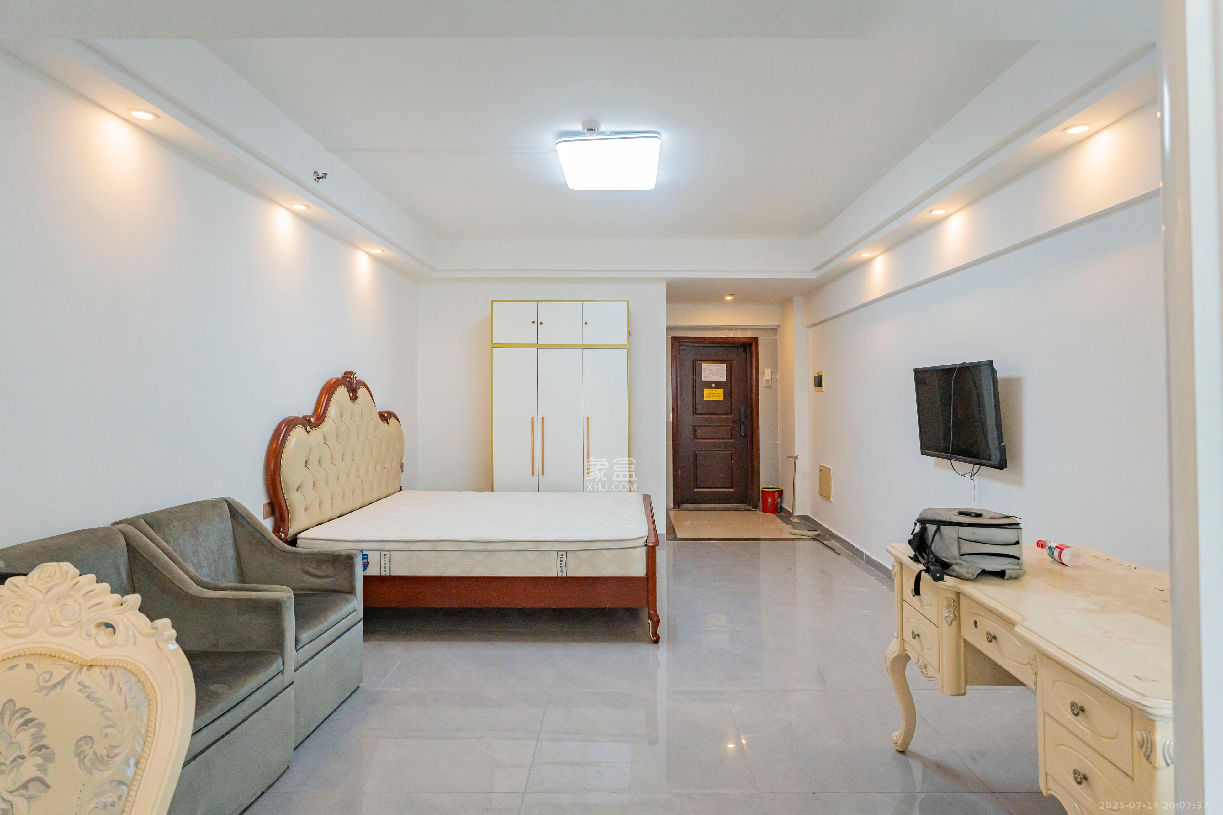 鸥波港湾  1室1厅1卫    43.0万 鸥波港湾  1室1厅1卫    43.0万卧室