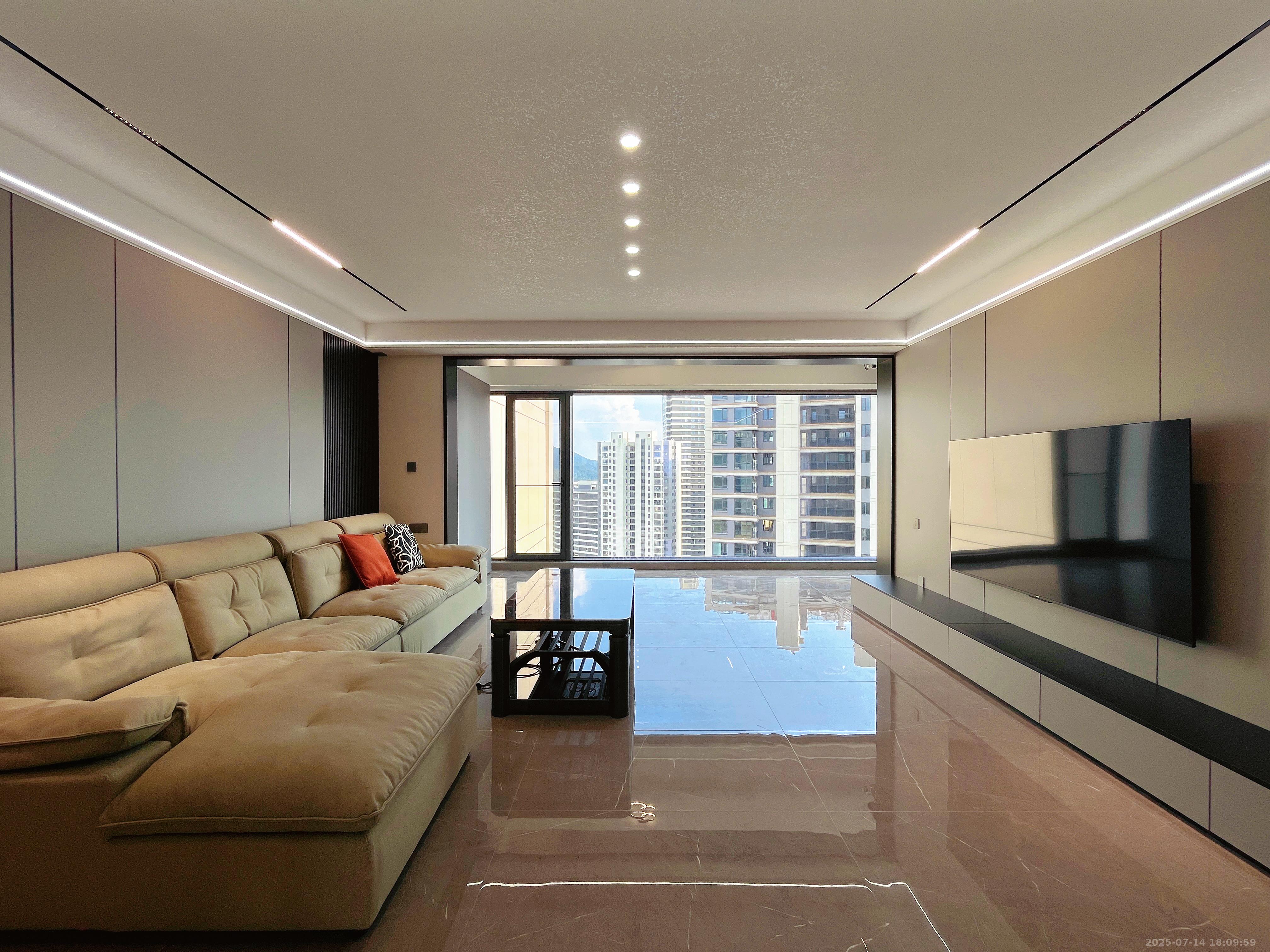 金地峯范 4室2厅2卫 4800.0元/月 金地峯范 4室2厅2卫 4800.0元/月室内图