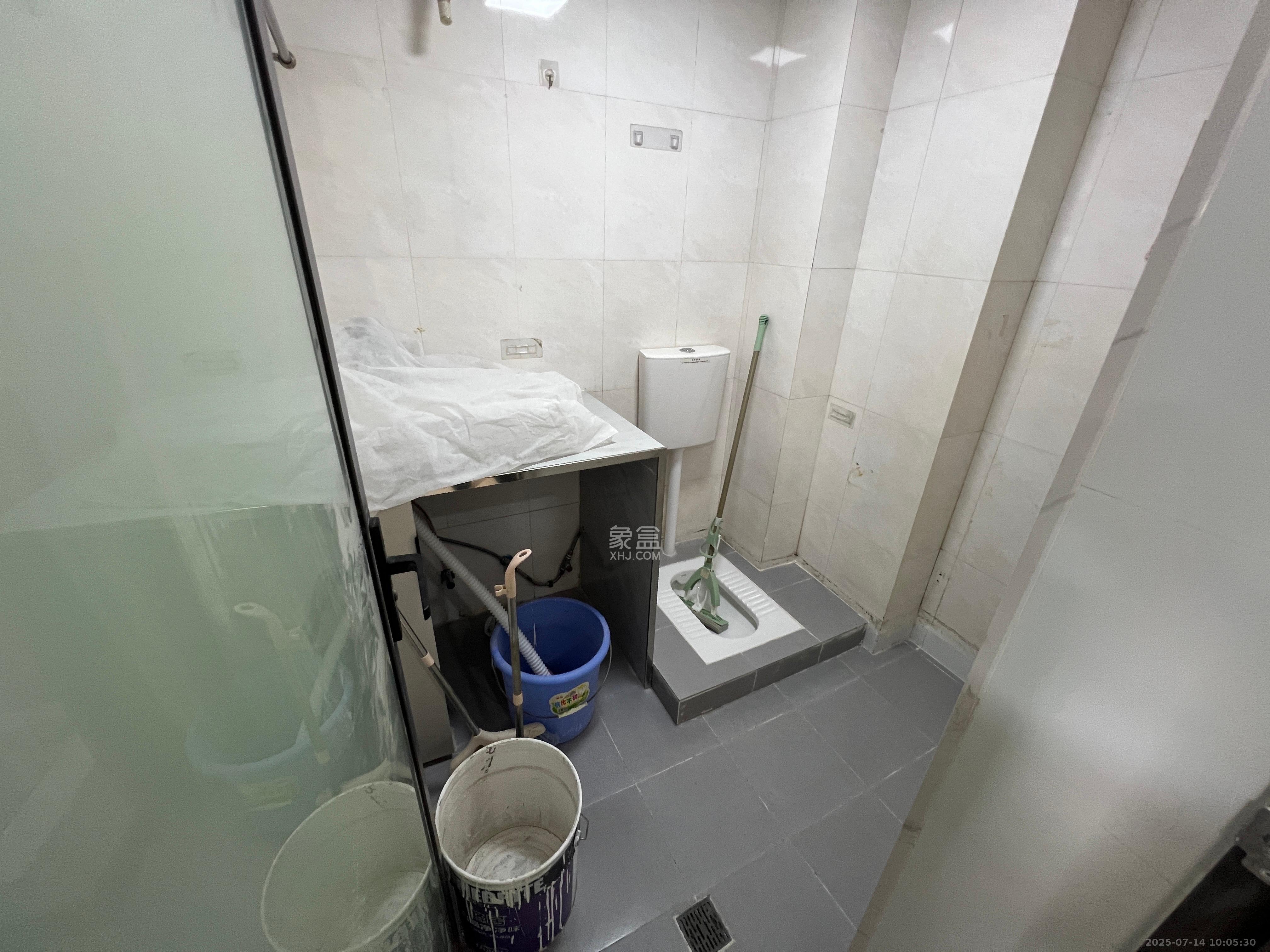 芙蓉同发 1室0厅0卫 1500.0元/月 芙蓉同发 1室0厅0卫 1500.0元/月室内图