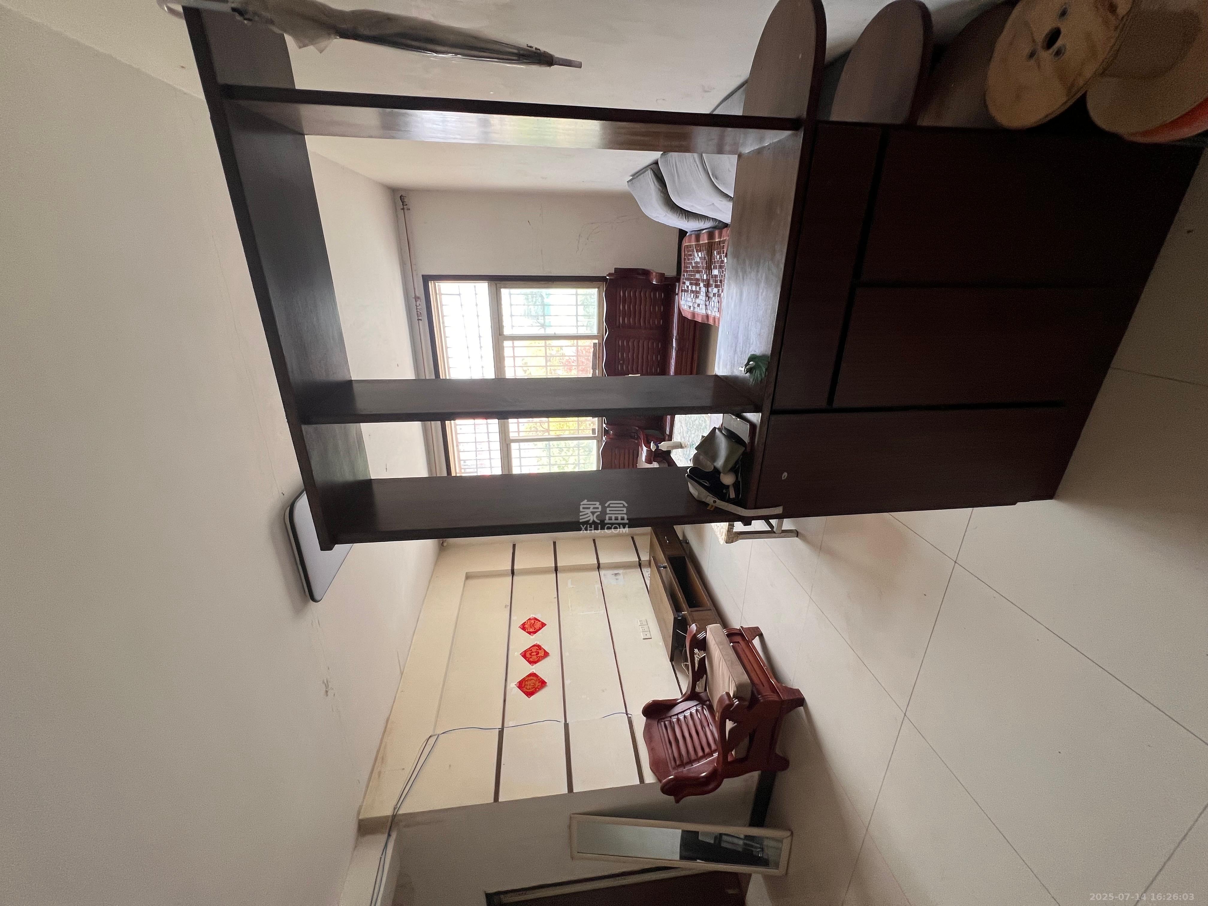 泉塘小区  3室2厅1卫    1450.0元/月 泉塘小区  3室2厅1卫    1450.0元/月室内图