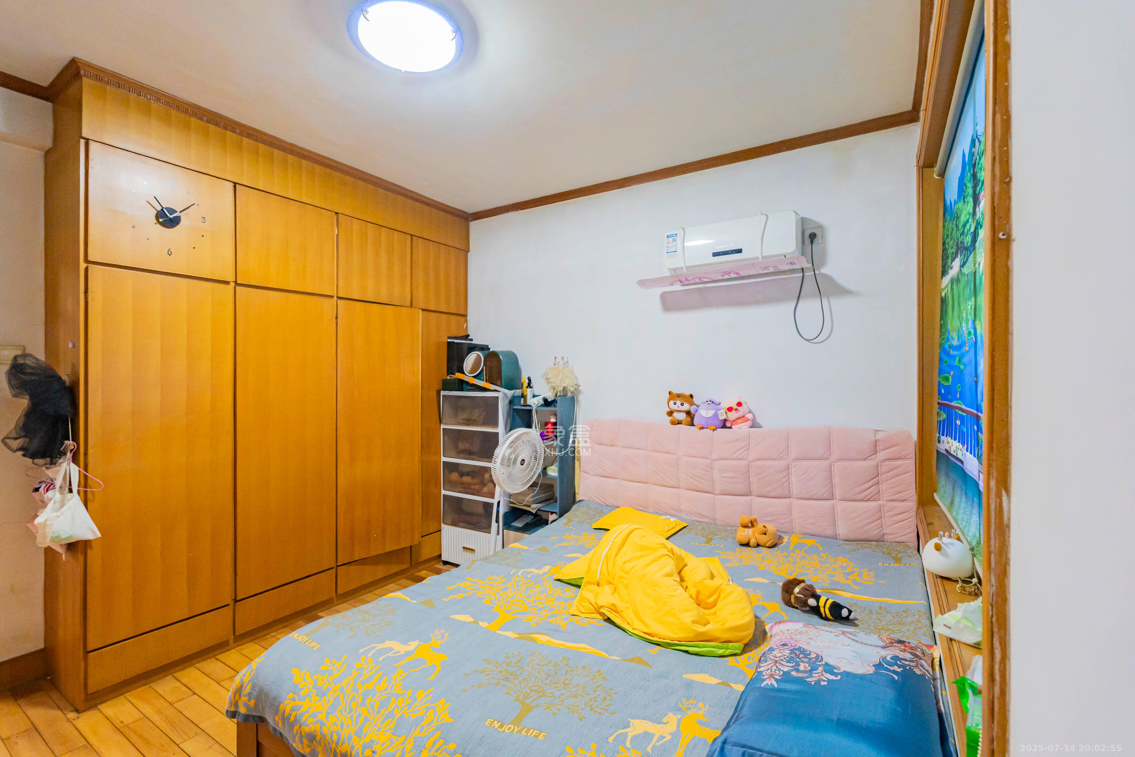 新奥燃气宿舍  2室2厅1卫    58.0万 新奥燃气宿舍  2室2厅1卫    58.0万卧室