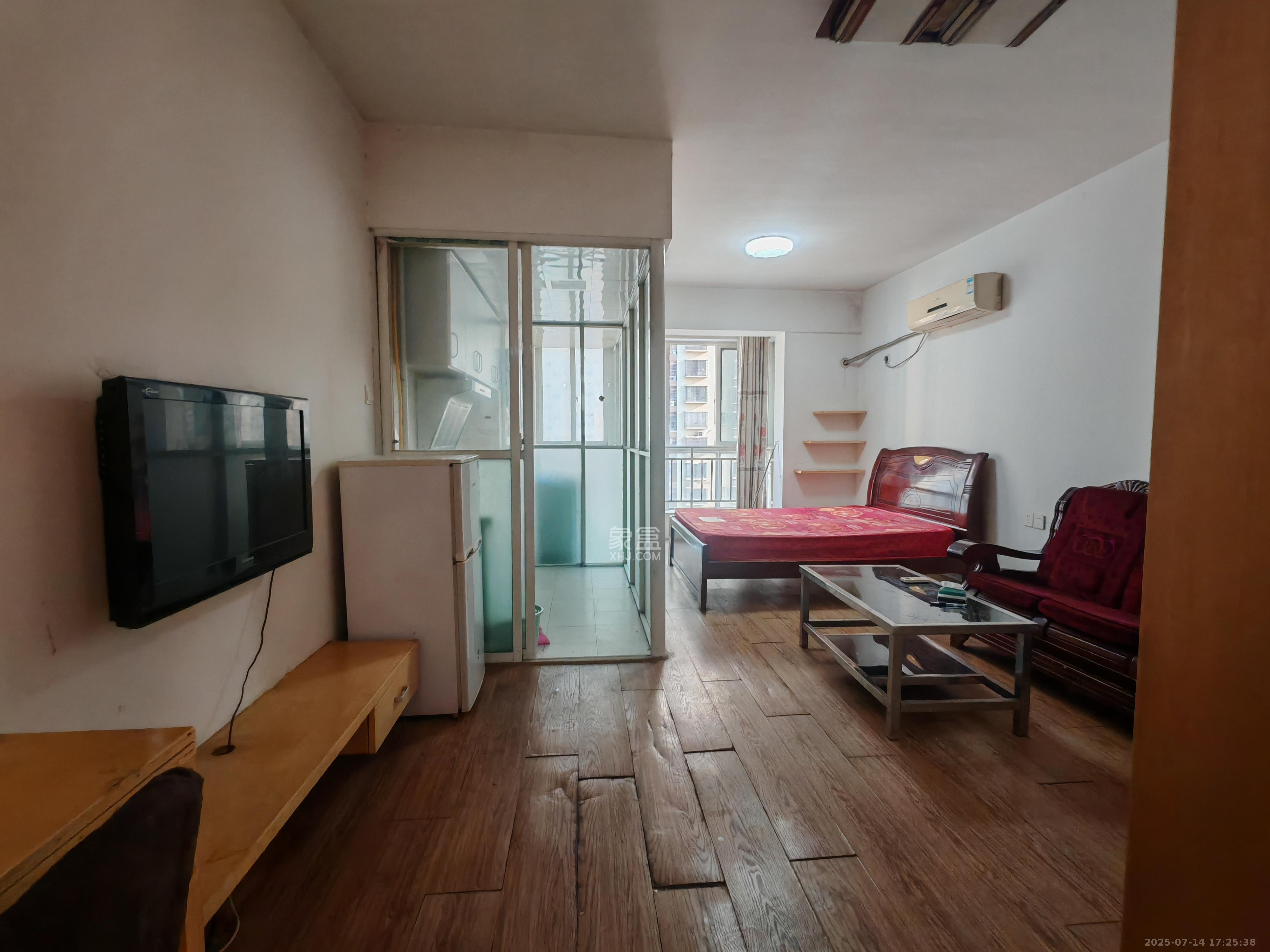 时代星城 1室1厅1卫 850.0元/月 时代星城 1室1厅1卫 850.0元/月室内图