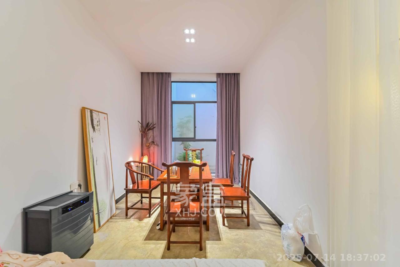 万科魅力之城观澜里  4室2厅2卫    6000.0元/月室内图