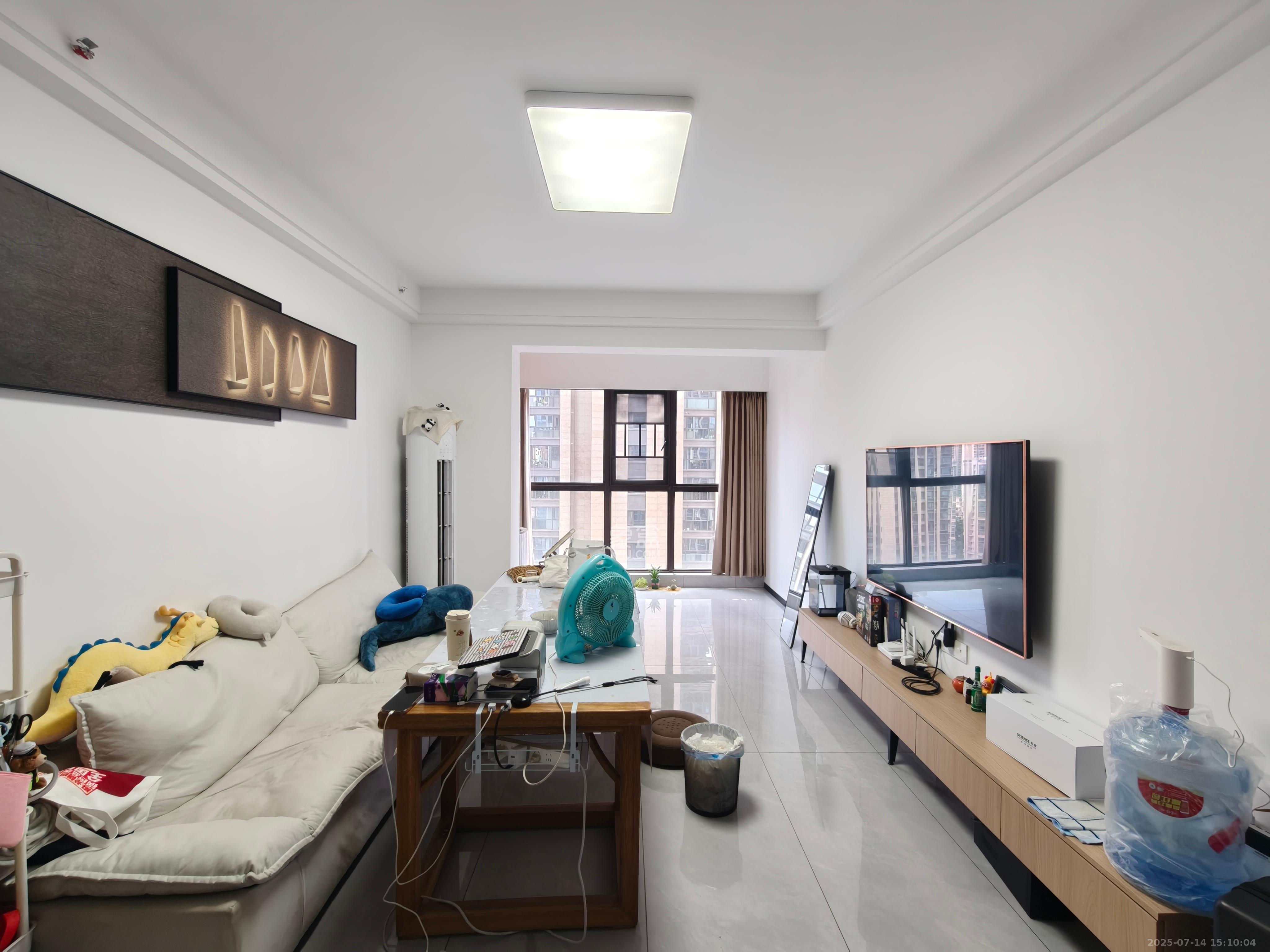 明昇壹城(明昇时代广场)二期  3室2厅2卫    2700.0元/月 明昇壹城(明昇时代广场)二期  3室2厅2卫    2700.0元/月室内图