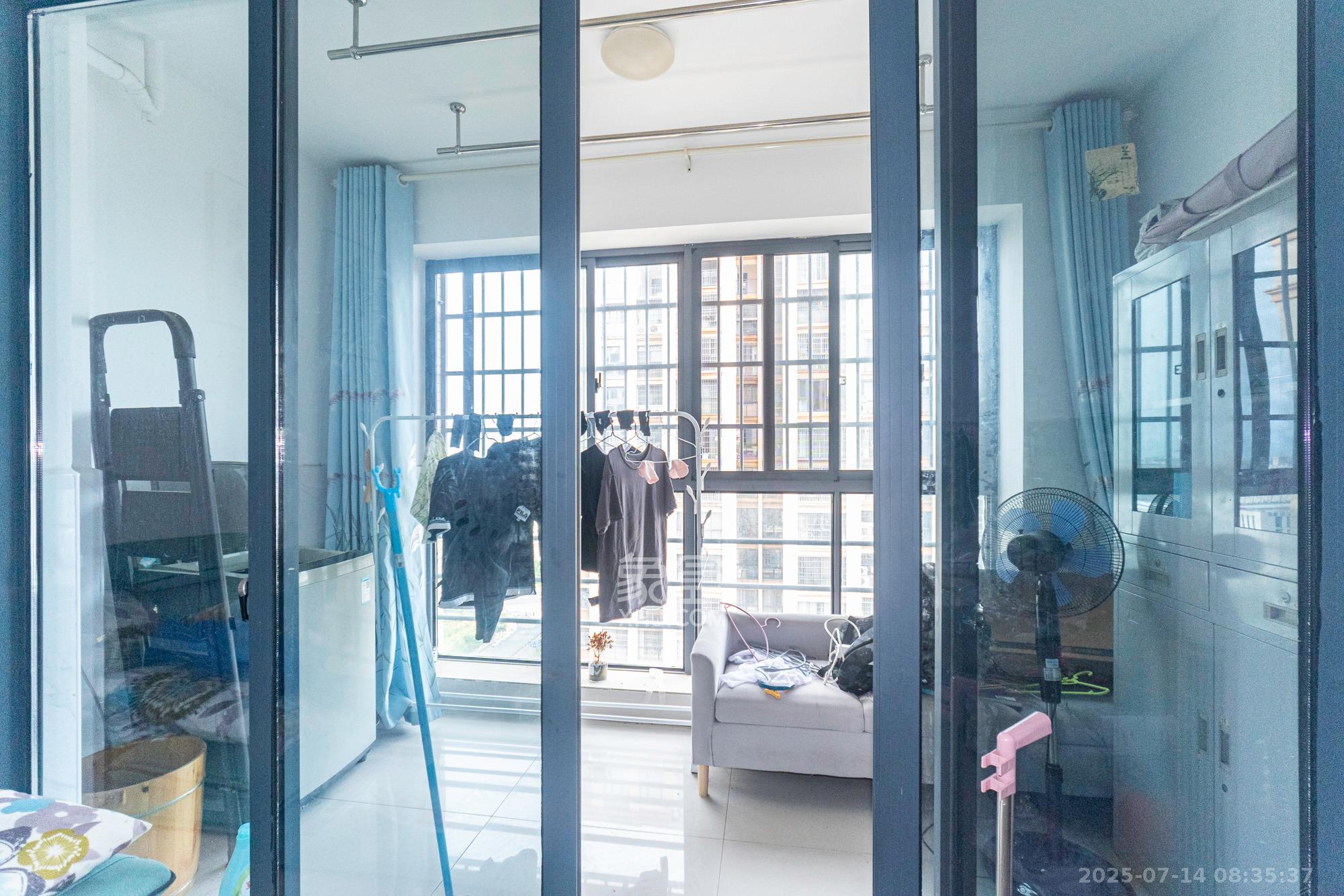 长龙湾  3室2厅1卫    49.9万 长龙湾  3室2厅1卫    49.9万阳台