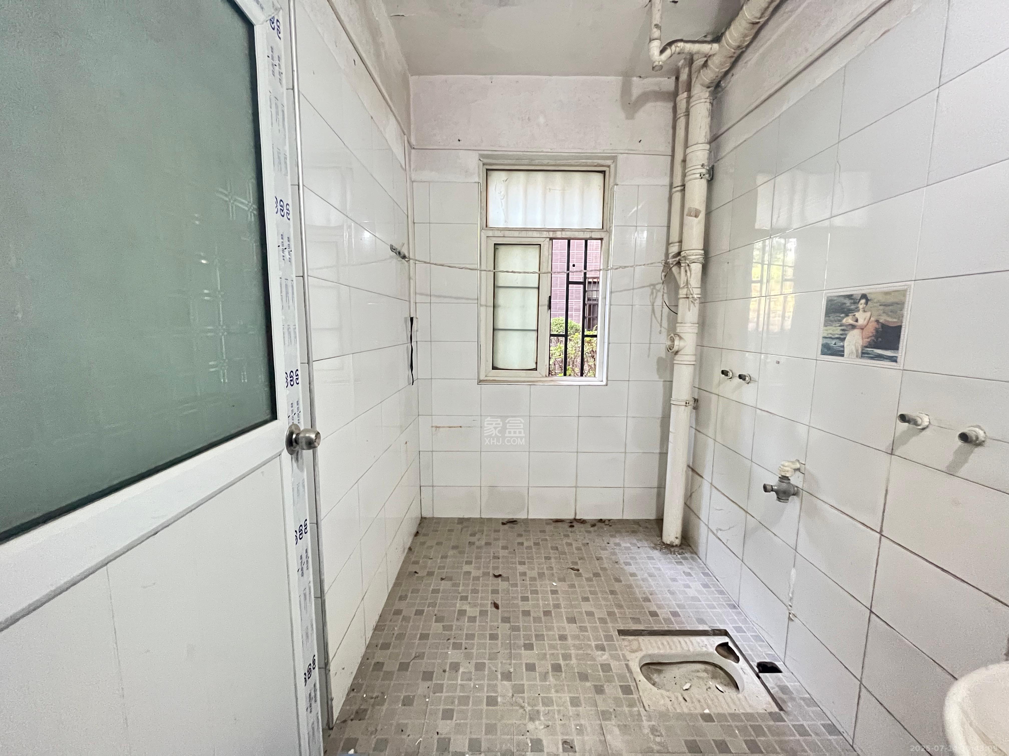 沁园春御院 1室2厅2卫 2300.0元/月 沁园春御院 1室2厅2卫 2300.0元/月室内图