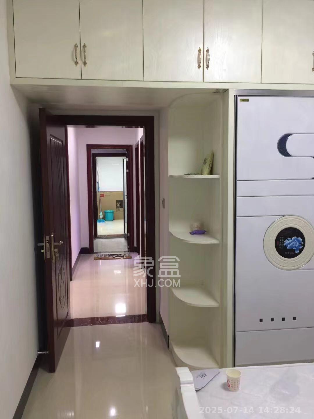 才子嘉都  3室2厅1卫   2500.00元/月室内图