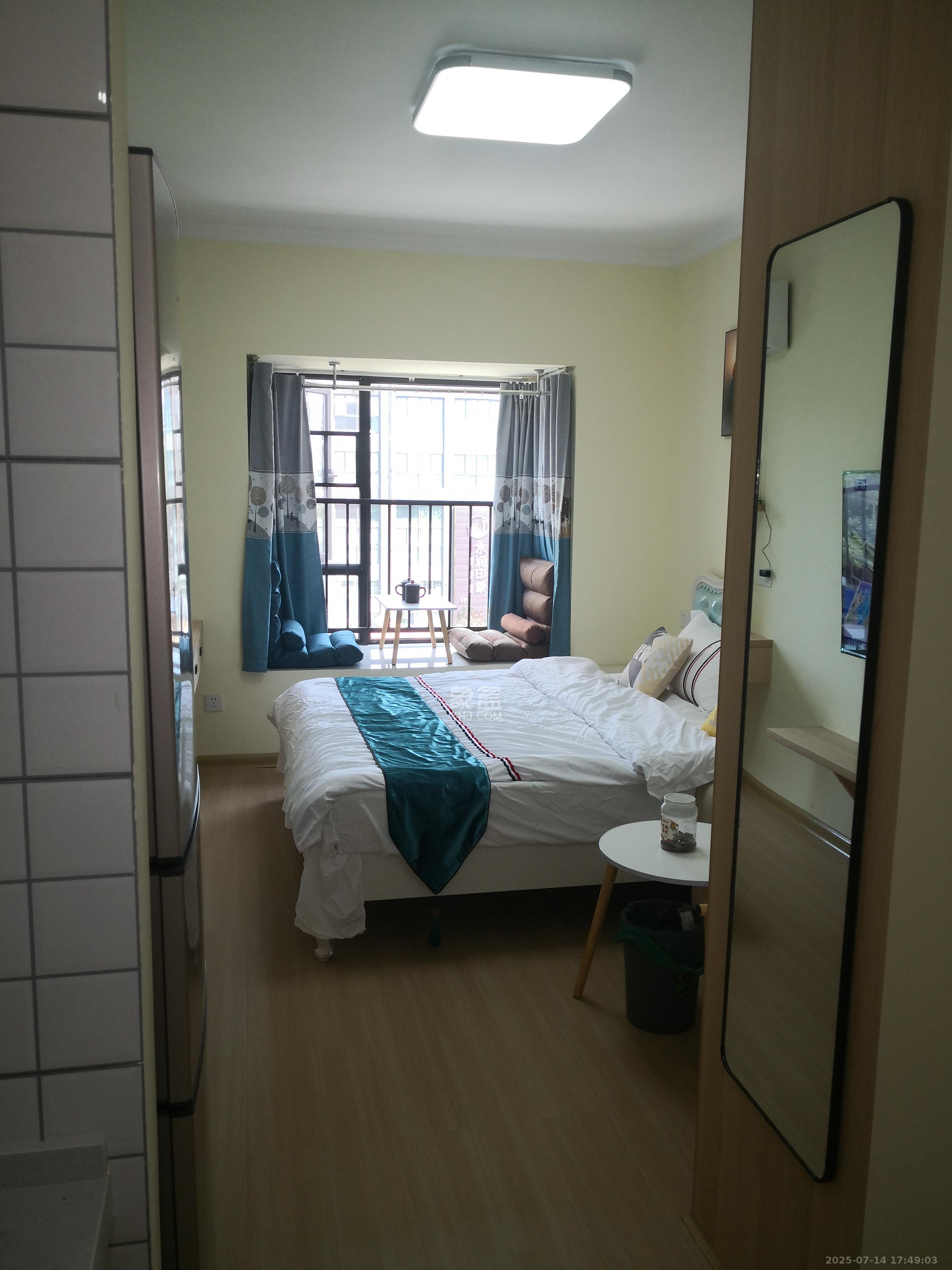 奥园城市天骄一期  1室1厅1卫    1600.0元/月室内图