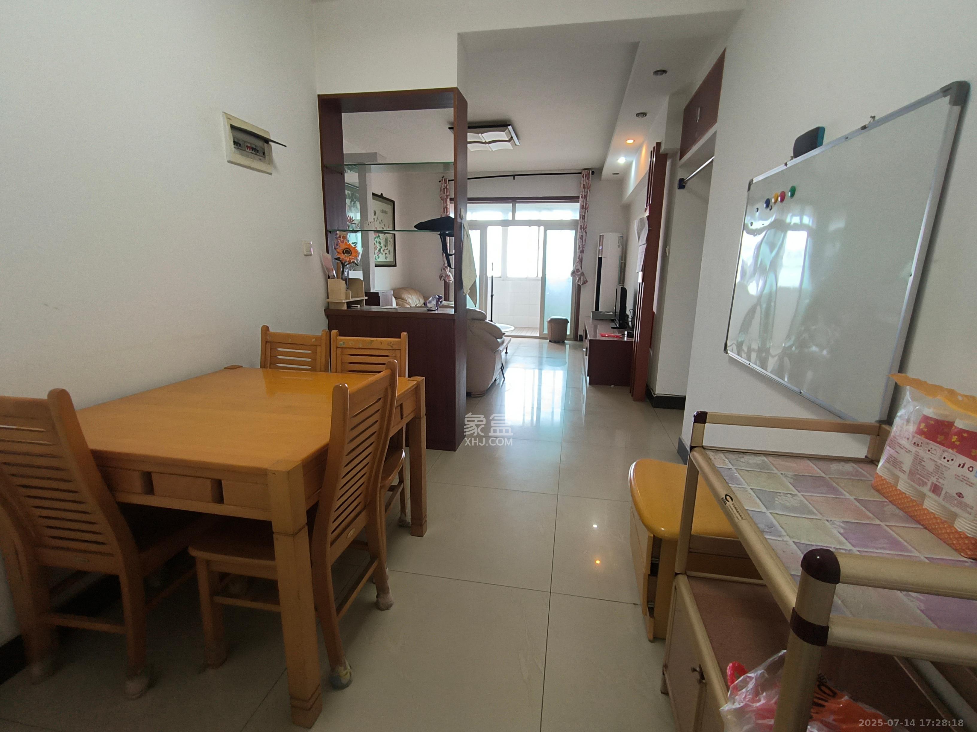 交通技校宿舍 2室2厅1卫 3500.0元/月 交通技校宿舍 2室2厅1卫 3500.0元/月室内图