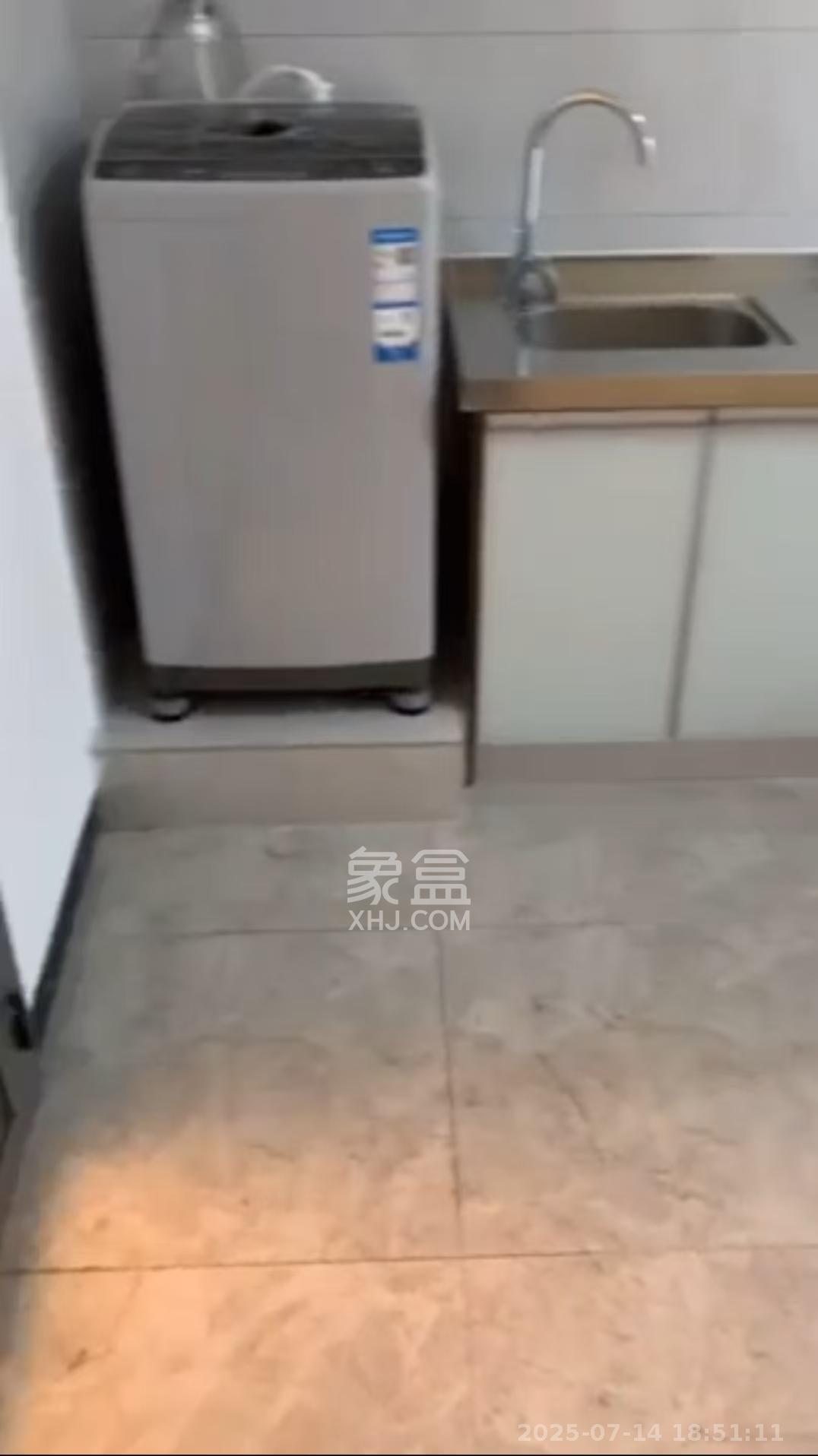 岳北社区  1室1厅1卫    1200.0元/月 岳北社区  1室1厅1卫    1200.0元/月室内图