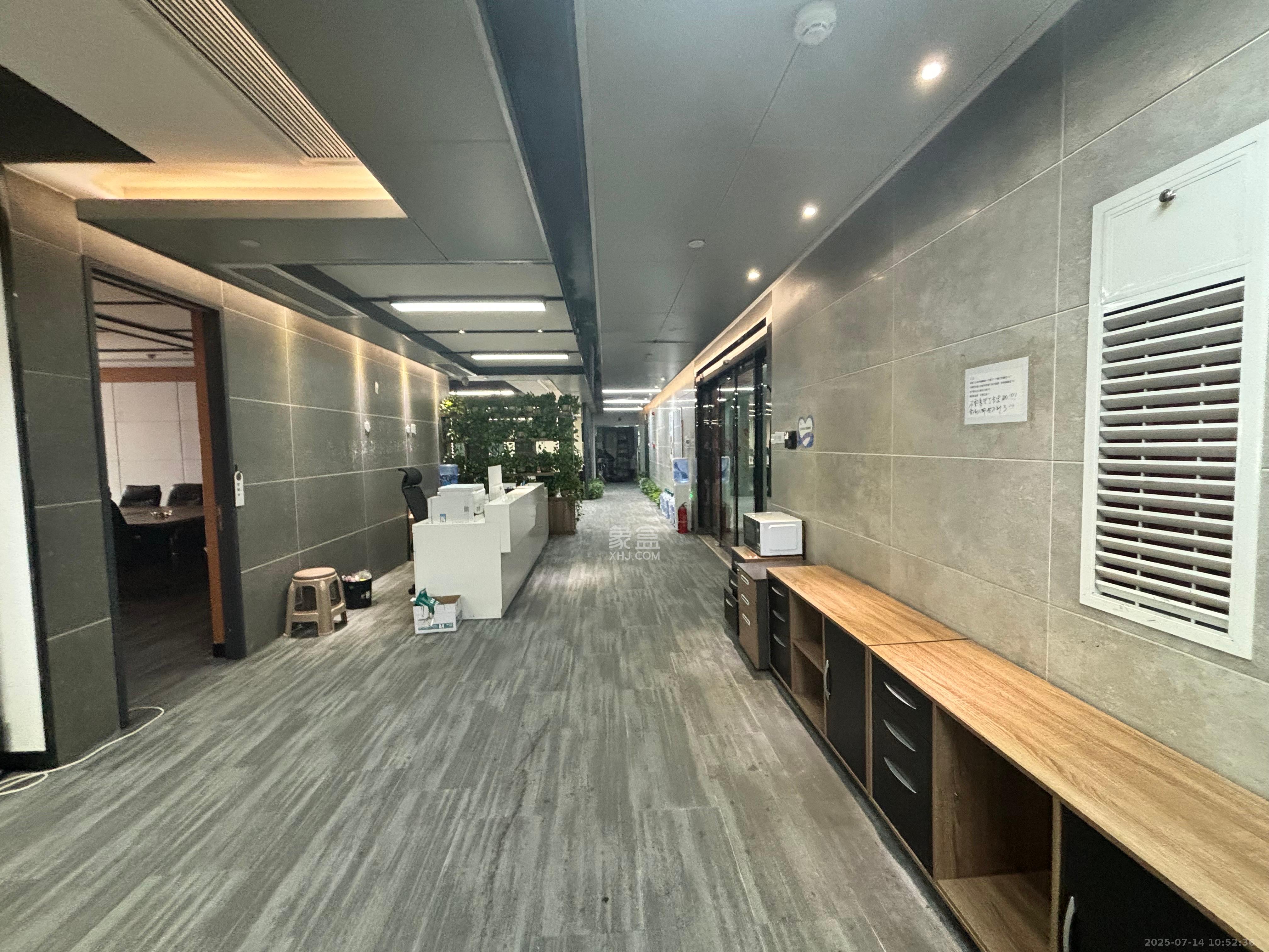 融科东南海   136.81㎡      40000.0元/月室内图