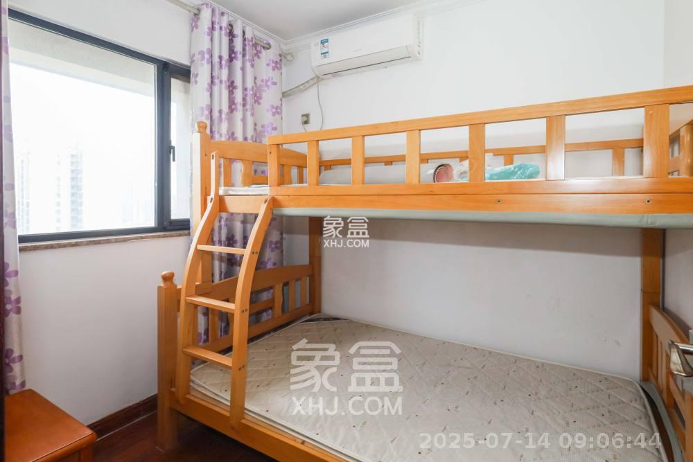 好莱城（弘德西街）  2室2厅1卫    2000.0元/月室内图