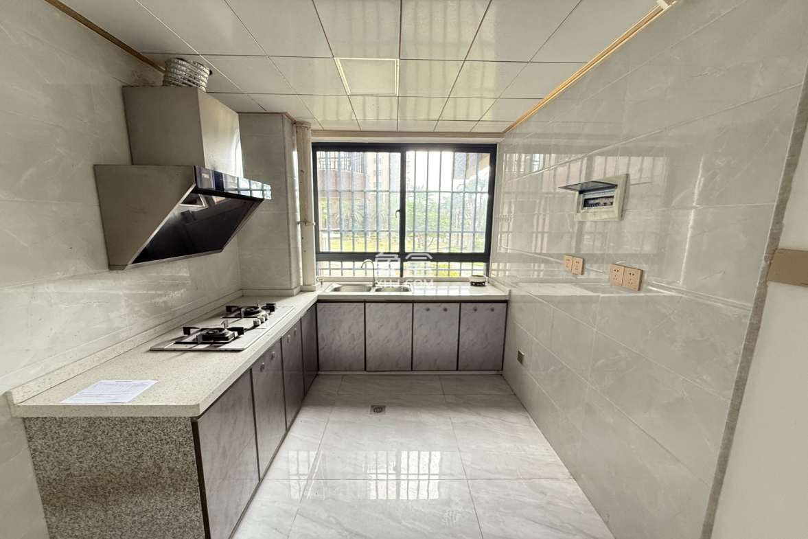 丽晶温泉海景花园一期(别名:丽晶维港、丽晶海景花园) 2室2厅1卫 3000.0元/月 丽晶温泉海景花园一期(别名:丽晶维港、丽晶海景花园) 2室2厅1卫 3000.0元/月室内图