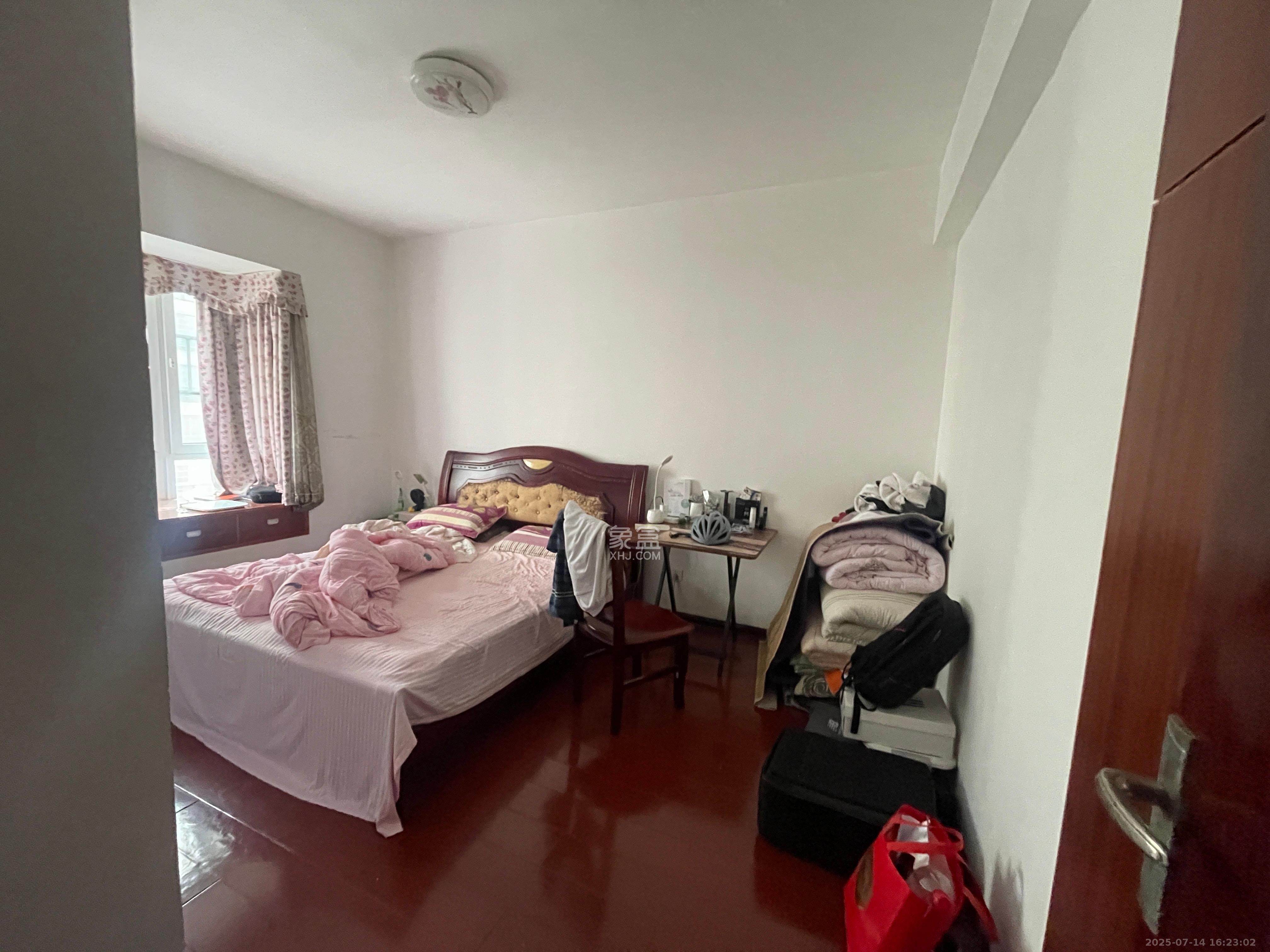 中房F联邦  4室2厅2卫    3200.0元/月 中房F联邦  4室2厅2卫    3200.0元/月室内图