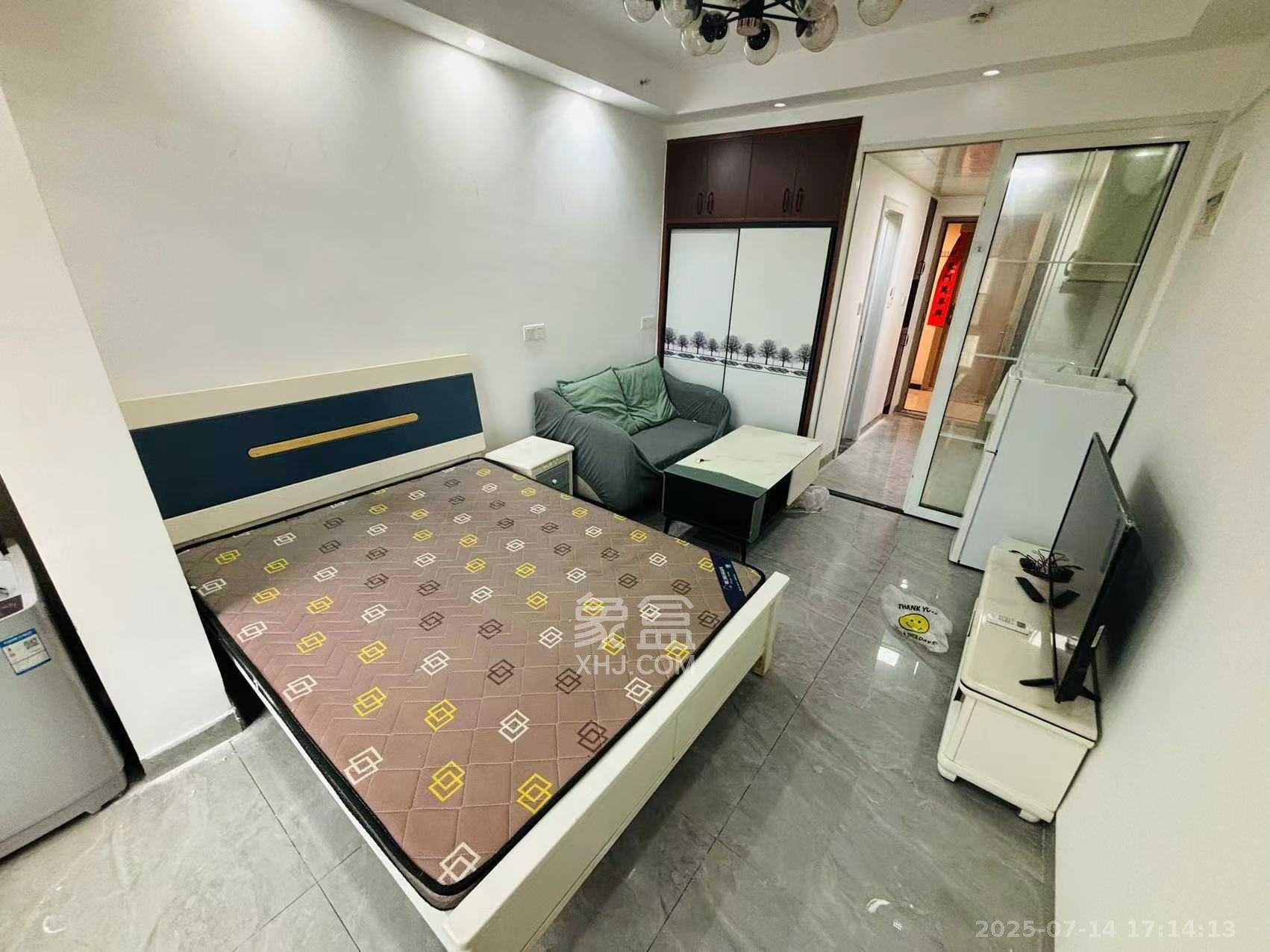 金地铂悦  1室0厅0卫   1200.00元/月