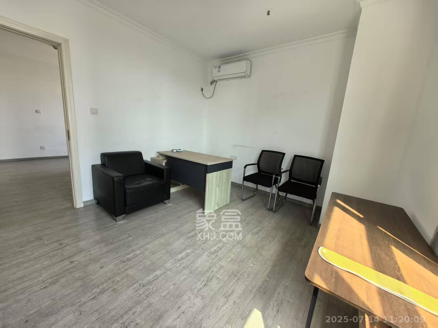 和顺洋湖壹号  1室1厅1卫    2400.0元/月 和顺洋湖壹号  1室1厅1卫    2400.0元/月室内图