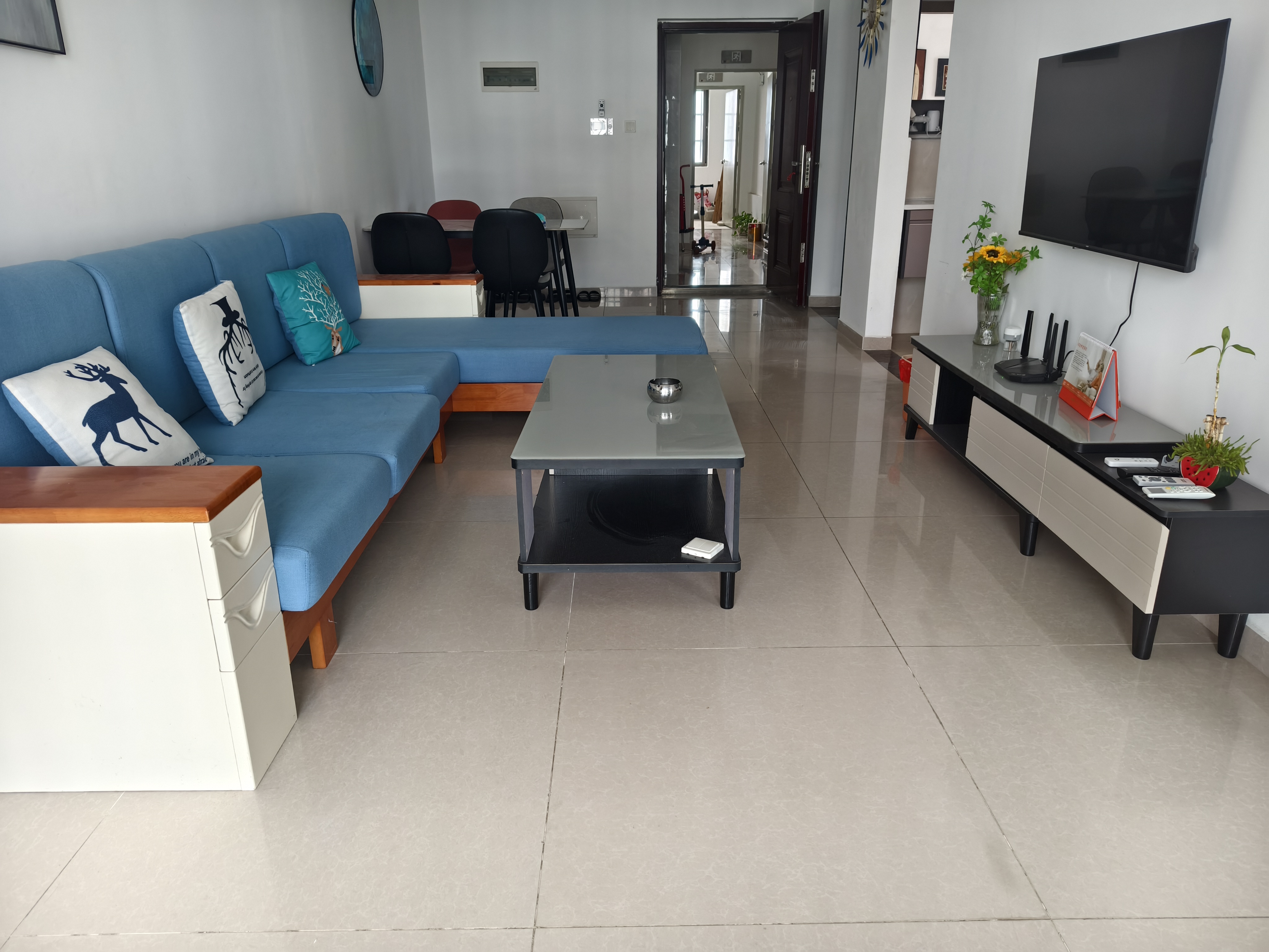 中交夏瑶雅苑 2室2厅1卫 2600.0元/月 中交夏瑶雅苑 2室2厅1卫 2600.0元/月室内图