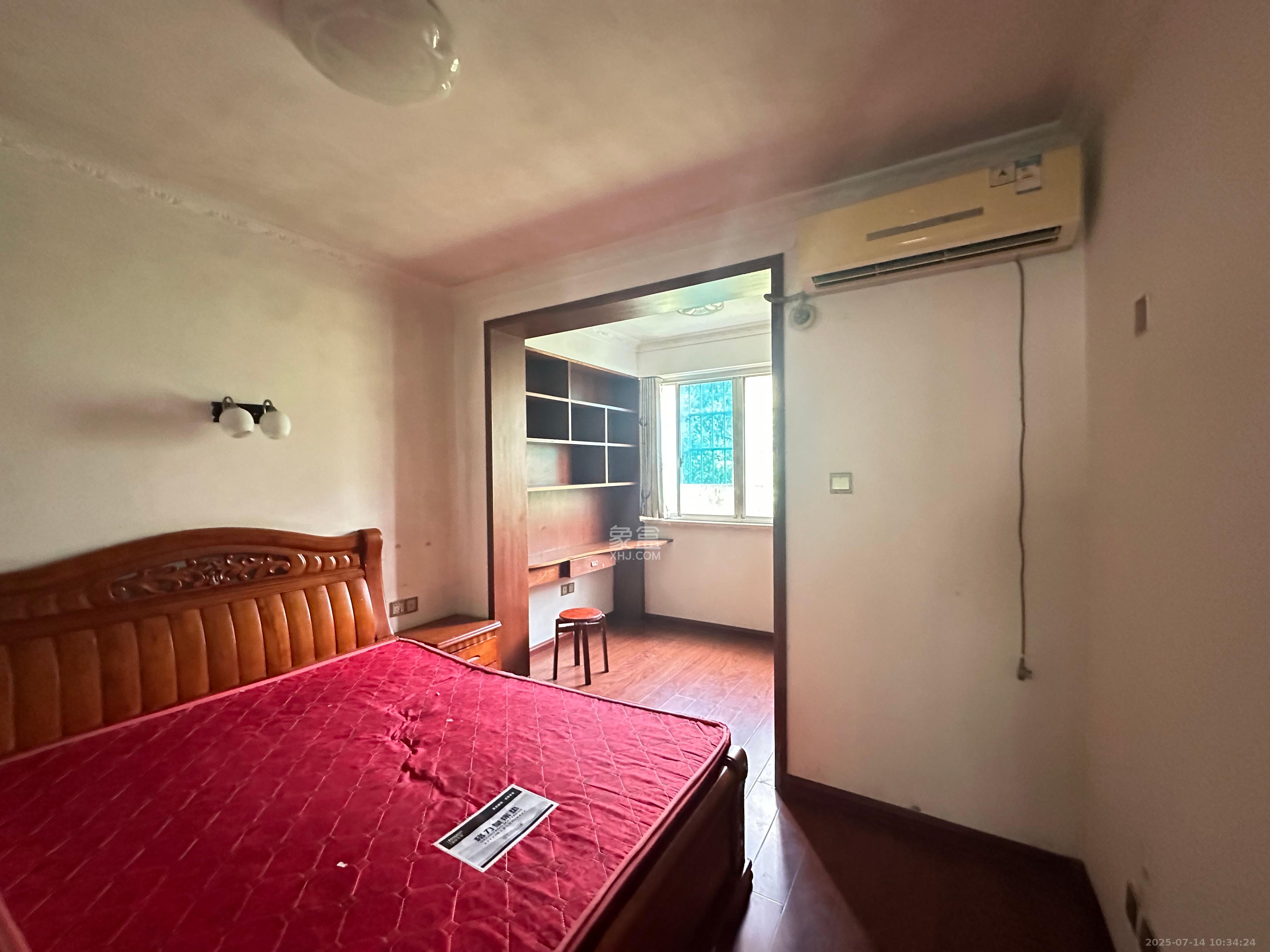 鄱阳小区 2室2厅1卫 1400.0元/月 鄱阳小区 2室2厅1卫 1400.0元/月室内图