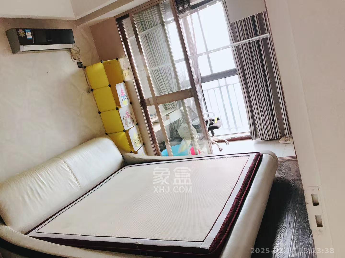 阳光锦城 2室2厅1卫 2800.0元/月 阳光锦城 2室2厅1卫 2800.0元/月室内图