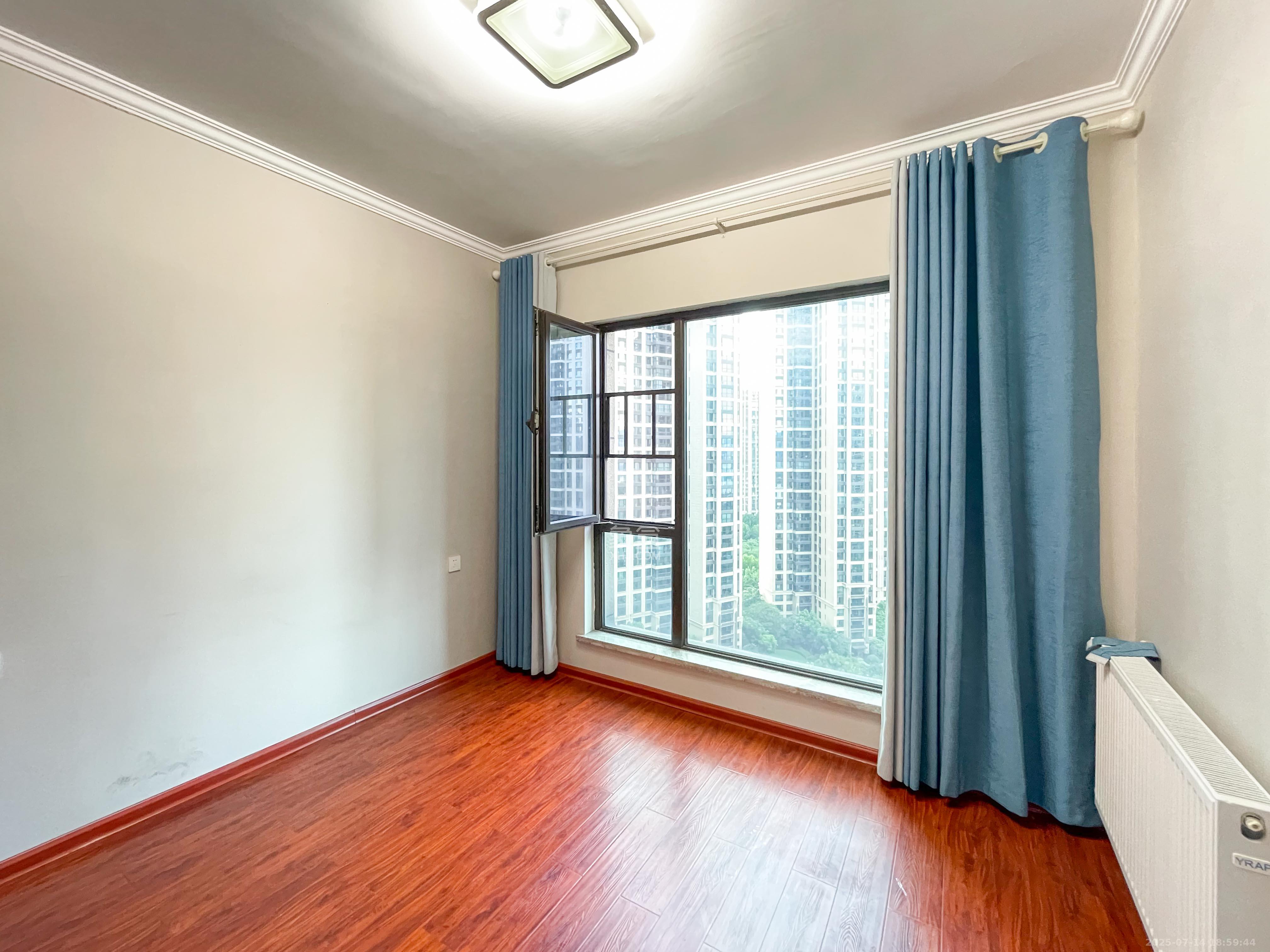 晟通牡丹舸 3室2厅1卫 288.0万 晟通牡丹舸 3室2厅1卫 288.0万卧室