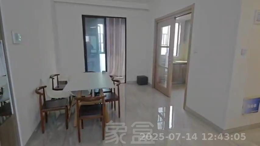 蓝溪谷 4室2厅2卫 2200.0元/月 蓝溪谷 4室2厅2卫 2200.0元/月室内图