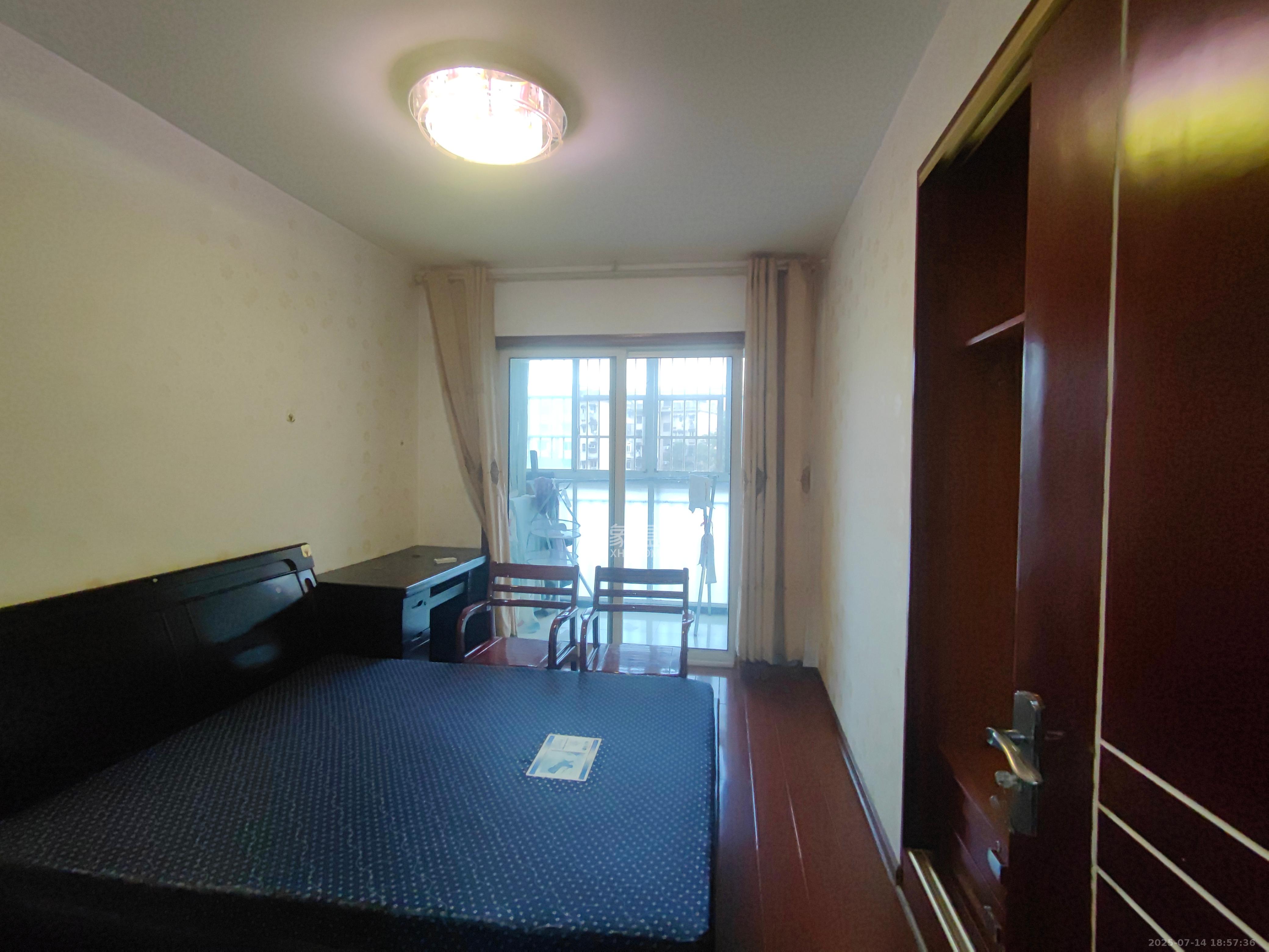 天凯东苑 2室2厅1卫 1600.0元/月 天凯东苑 2室2厅1卫 1600.0元/月室内图