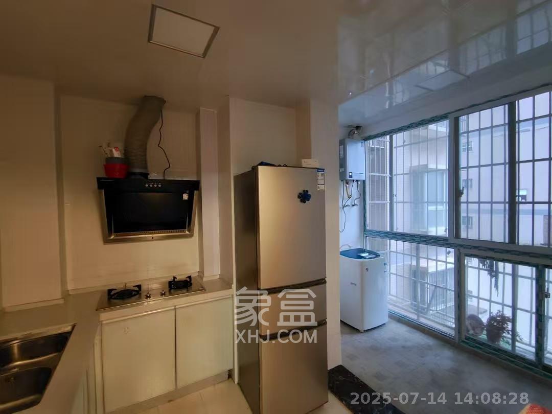 城市山水豪园（山水城市风景）  3室1厅1卫   2200.00元/月室内图