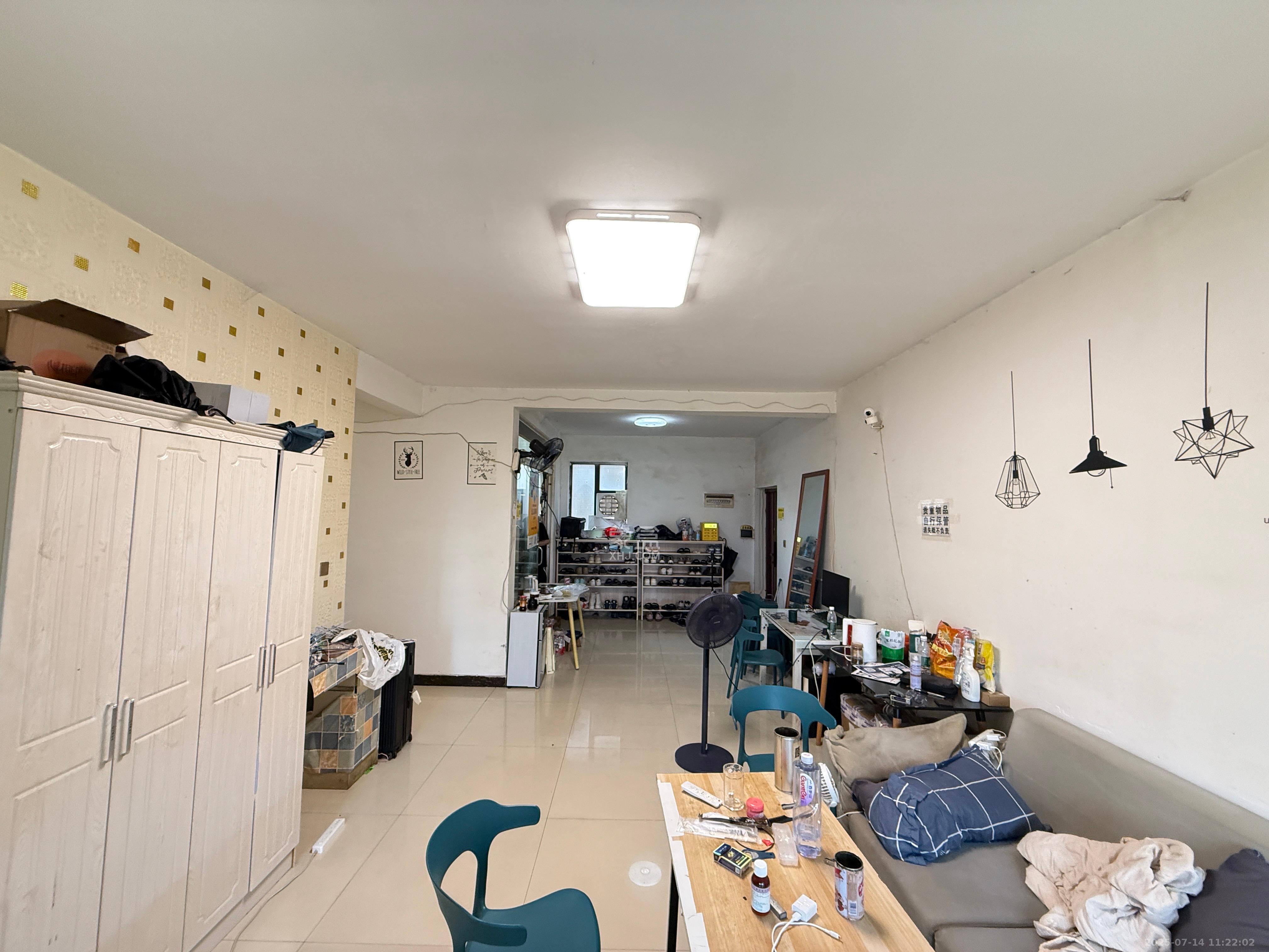 东城港  3室2厅2卫   2800.00元/月室内图