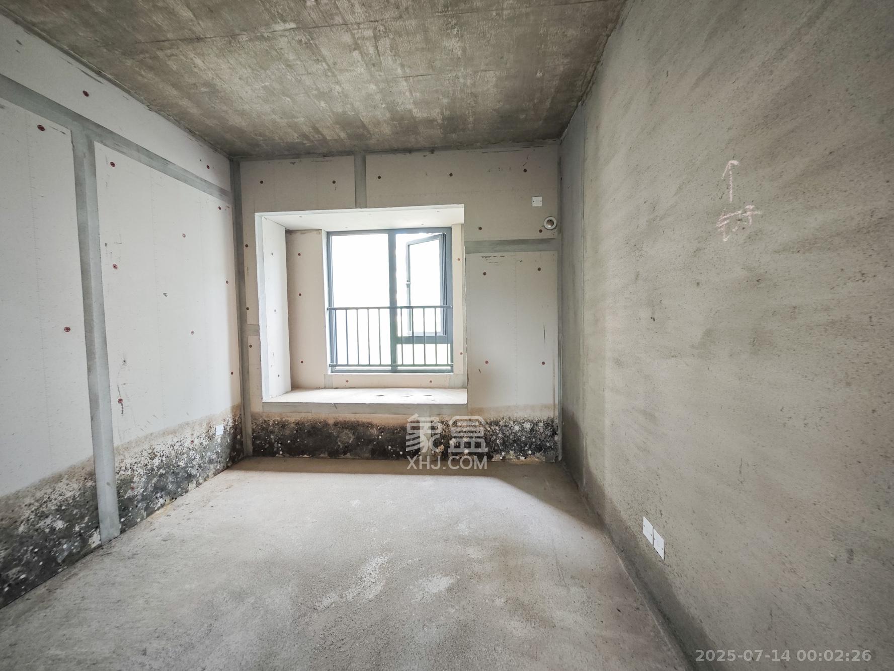 东原启城  3室2厅1卫    41.0万卧室