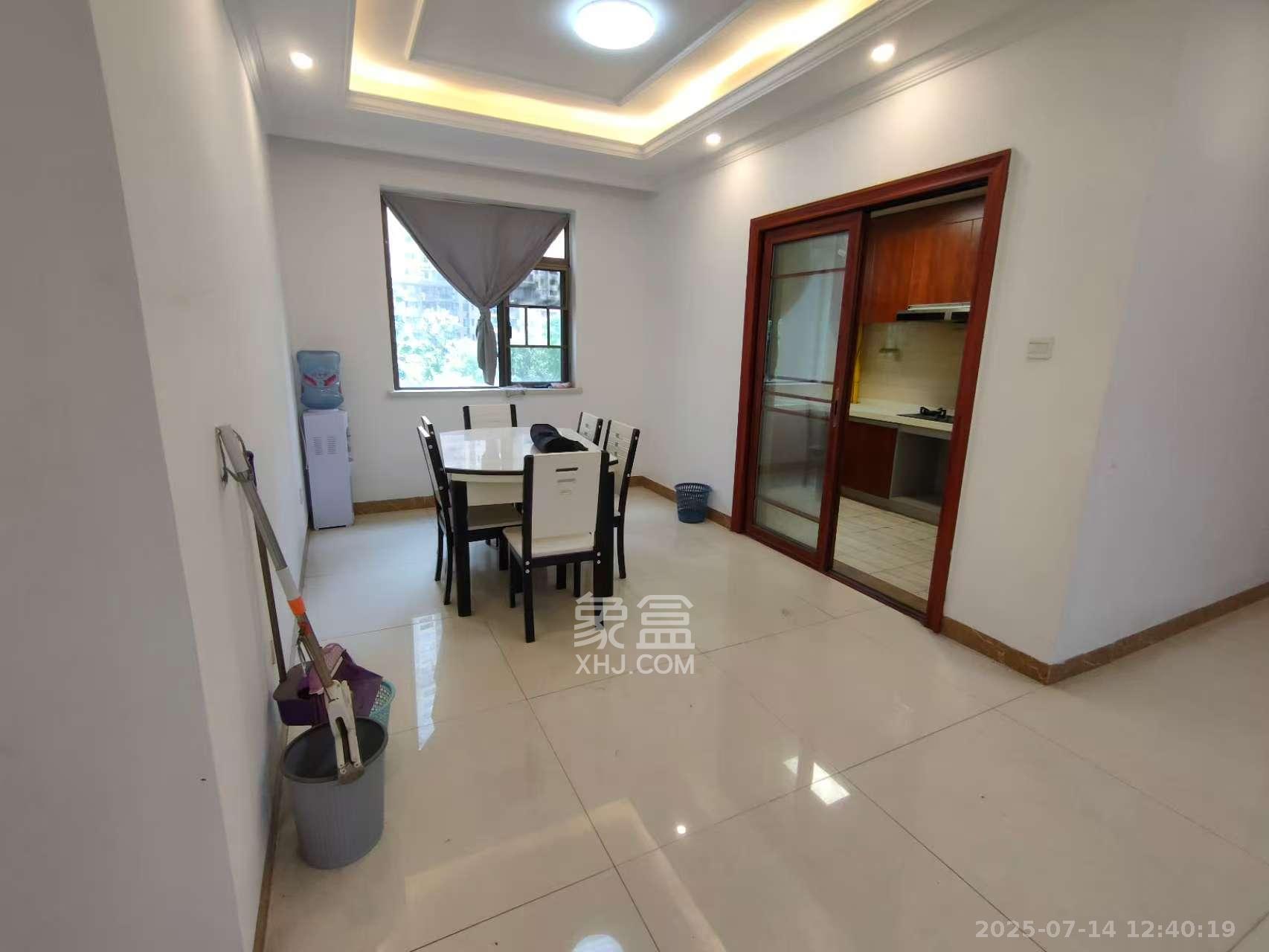 江山帝景哈佛 4室2厅2卫 2300.0元/月 江山帝景哈佛 4室2厅2卫 2300.0元/月室内图