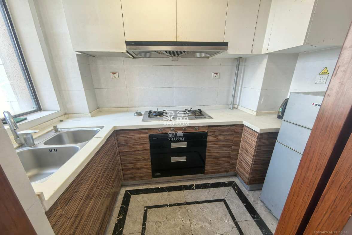 中海新城熙岸(中信新城五期)  3室2厅1卫    2000.0元/月 中海新城熙岸(中信新城五期)  3室2厅1卫    2000.0元/月室内图