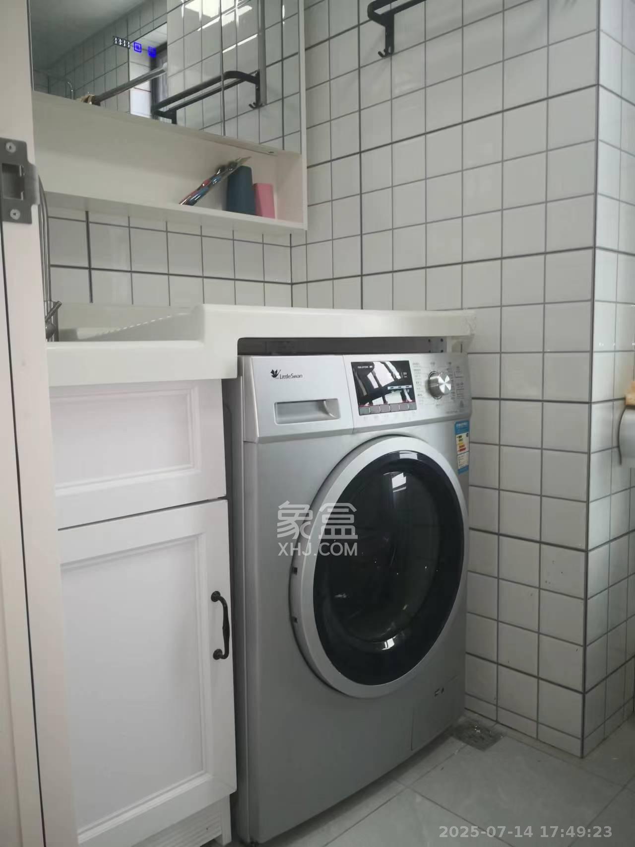 奥园城市天骄一期  1室1厅1卫    1600.0元/月室内图