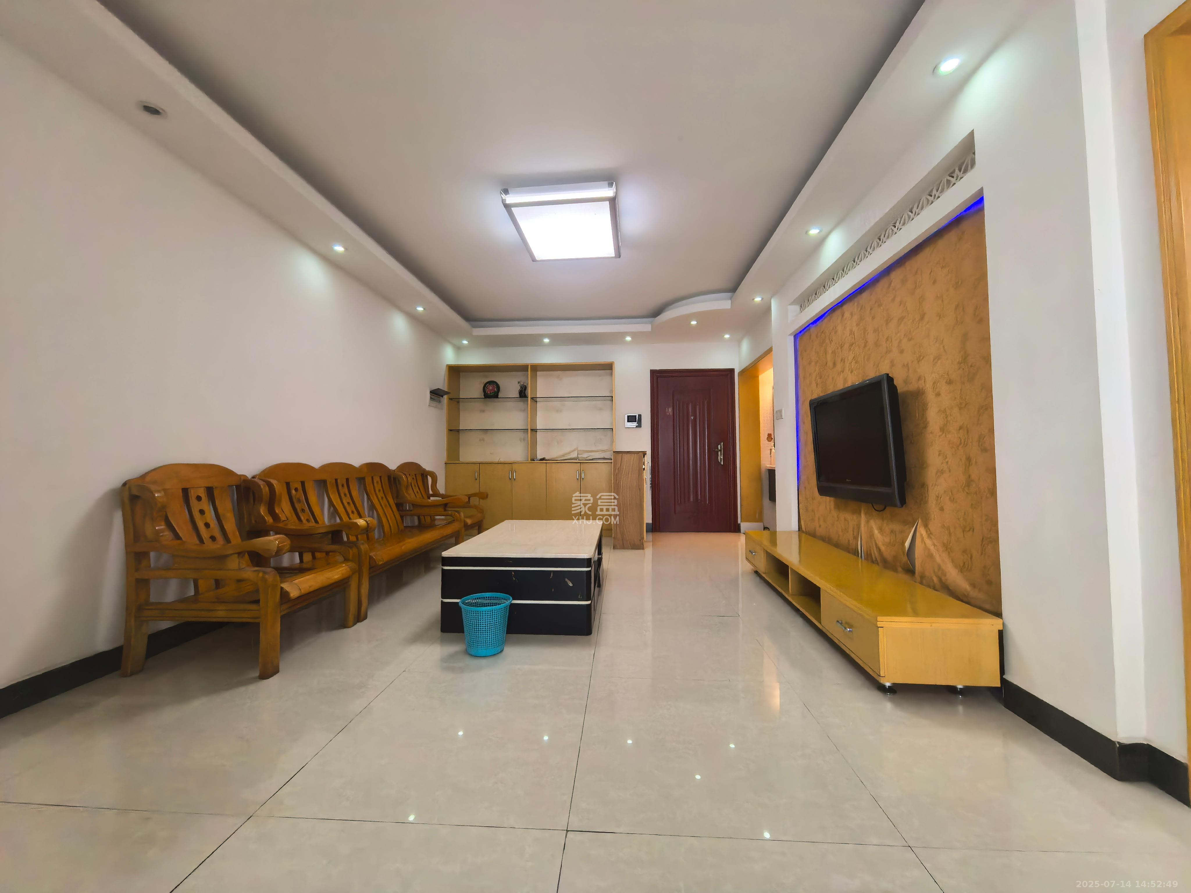 枫丹雅苑(天辰枫丹白露)  2室2厅1卫    3200.0元/月 枫丹雅苑(天辰枫丹白露)  2室2厅1卫    3200.0元/月室内图