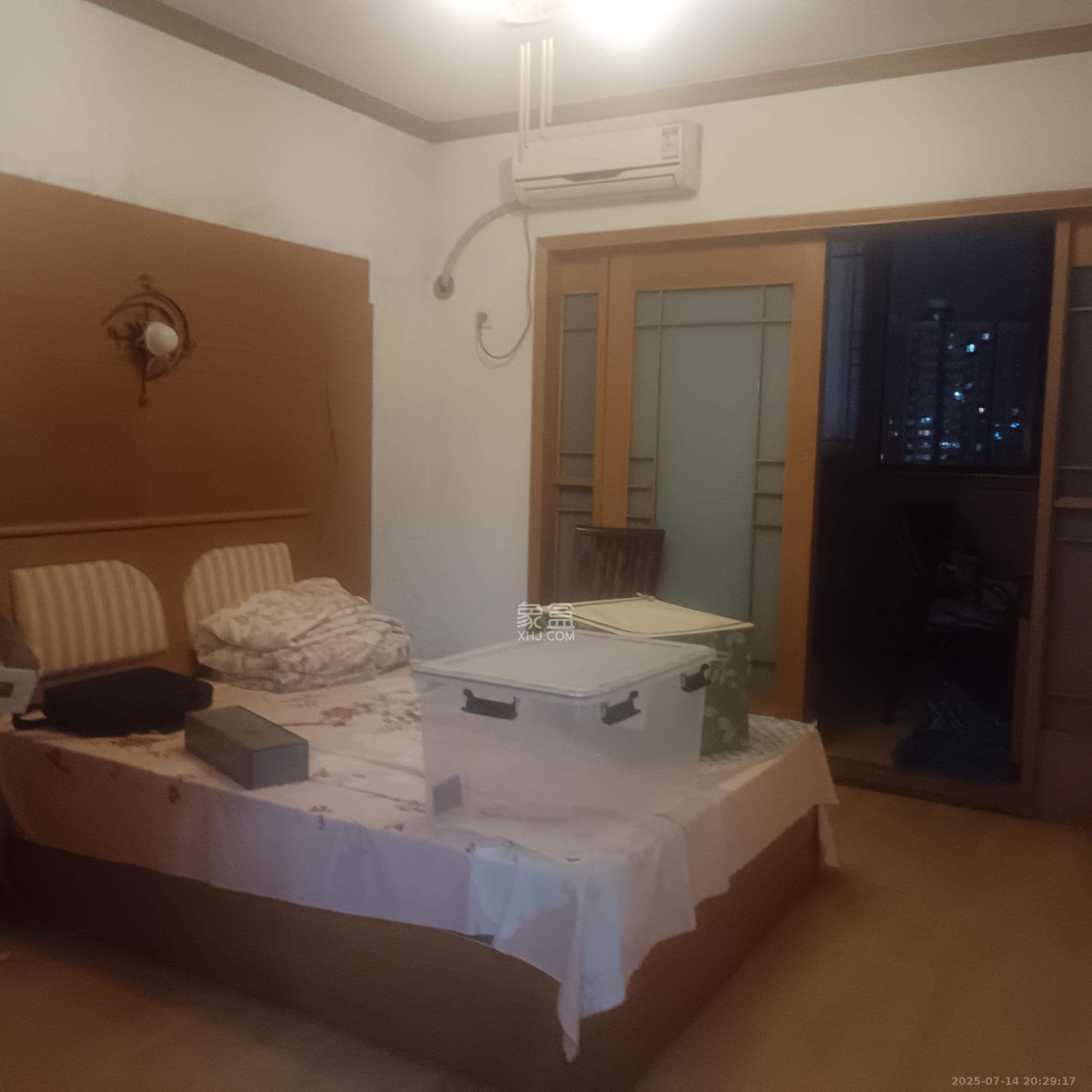 建行芙蓉支行宿舍  2室1厅1卫   2800.00元/月