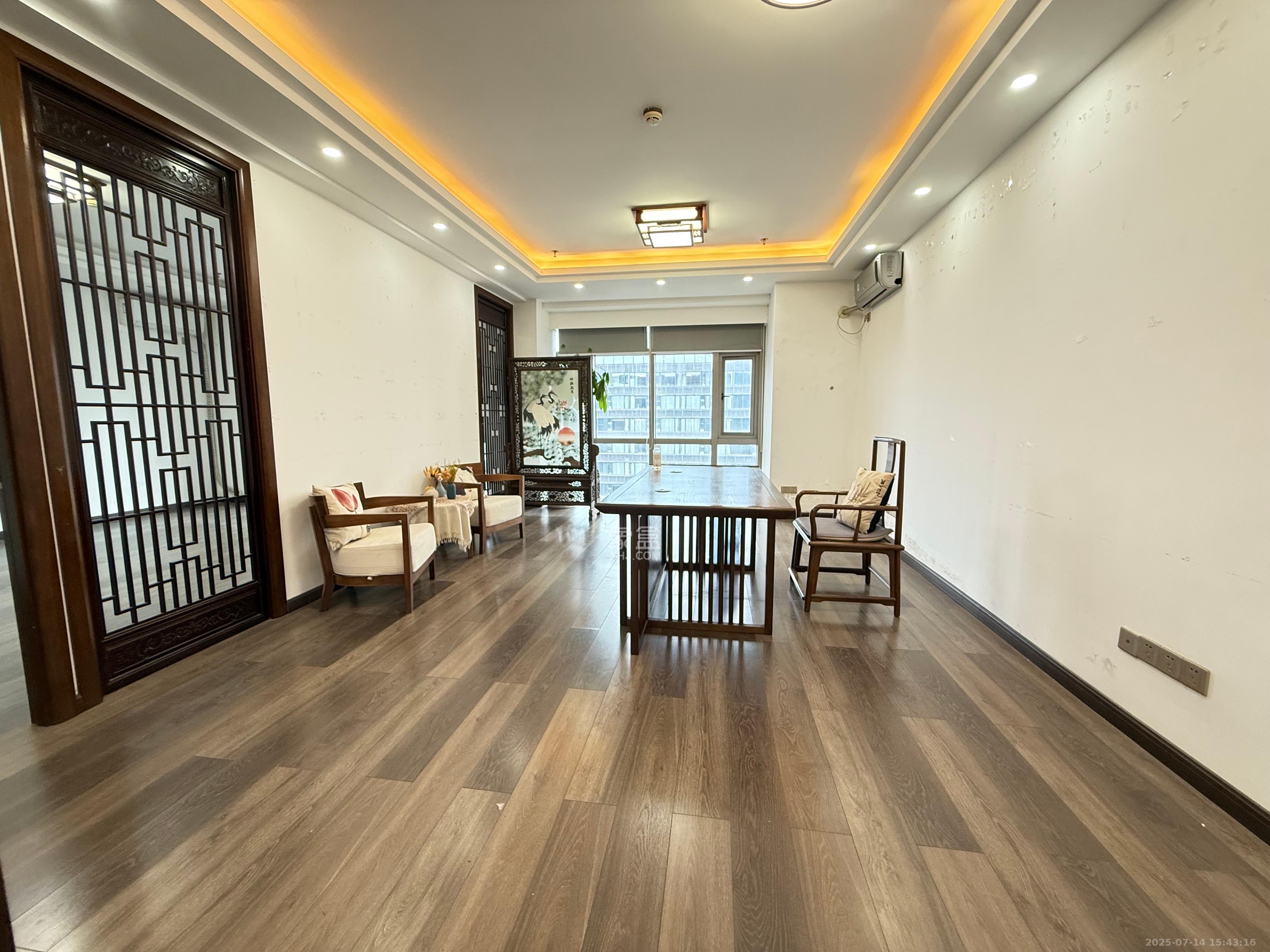 奥克斯广场 1室1厅1卫 2000.0元/月 奥克斯广场 1室1厅1卫 2000.0元/月室内图