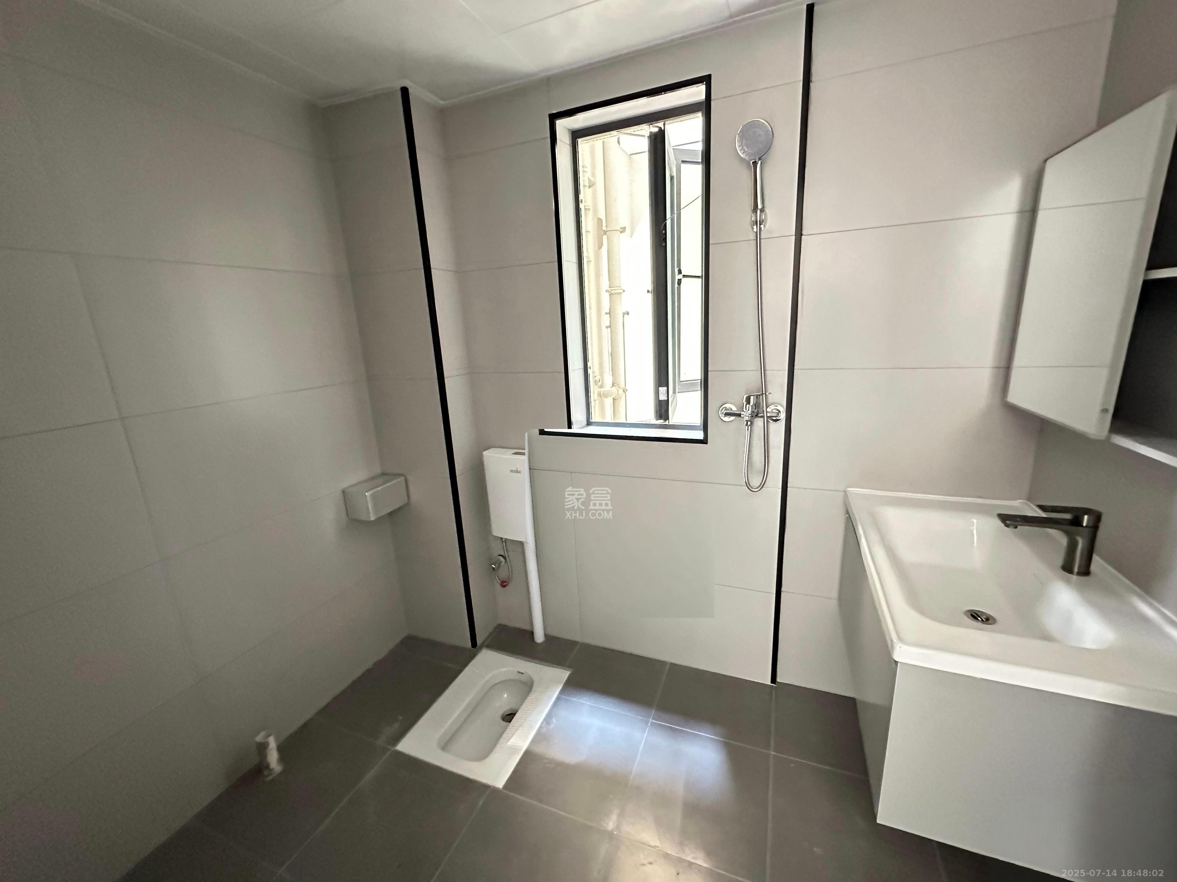 周南学府 2室2厅1卫 2200.0元/月 周南学府 2室2厅1卫 2200.0元/月室内图