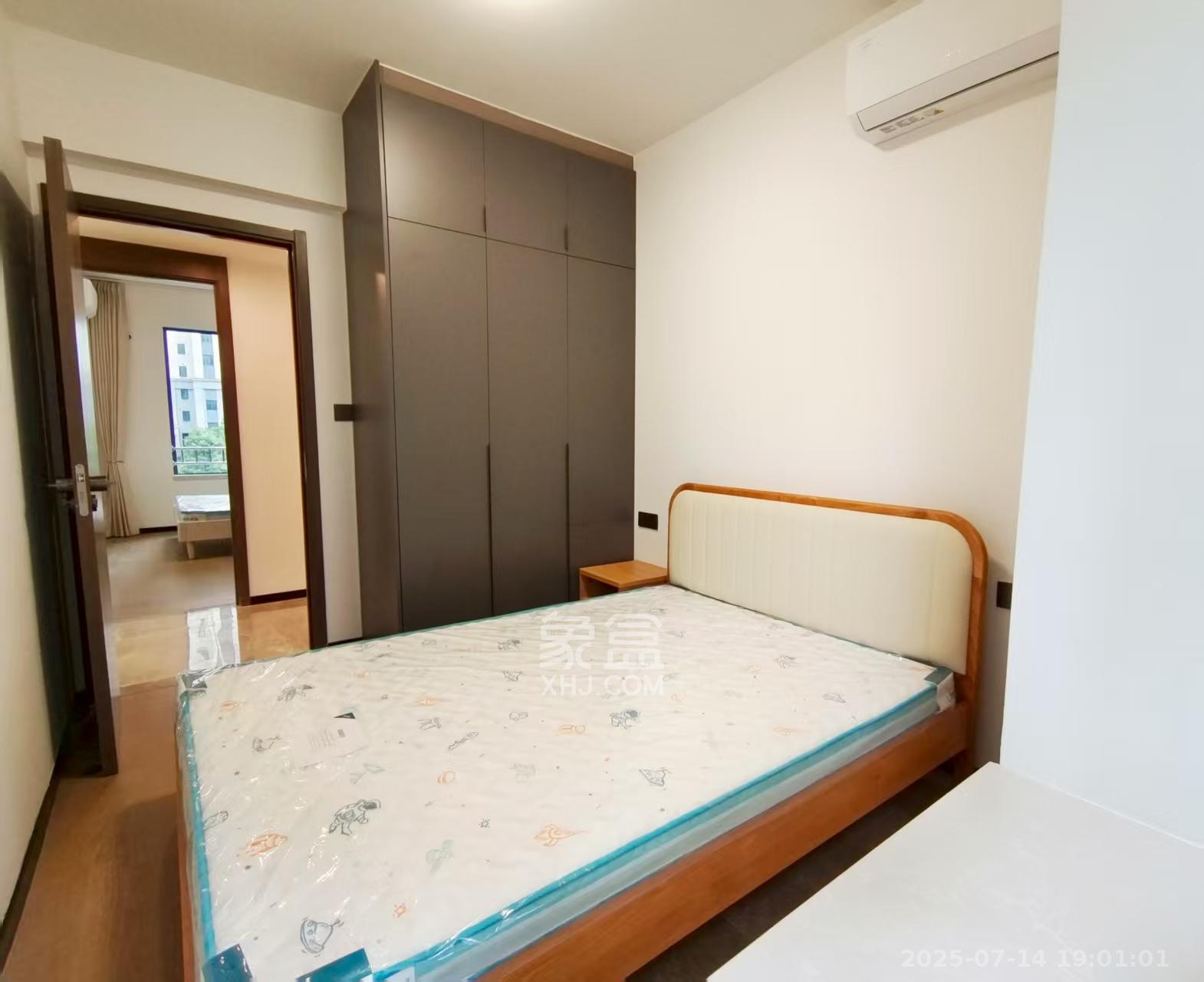 欣利梅溪左岸 4室2厅2卫 4000.0元/月 欣利梅溪左岸 4室2厅2卫 4000.0元/月室内图