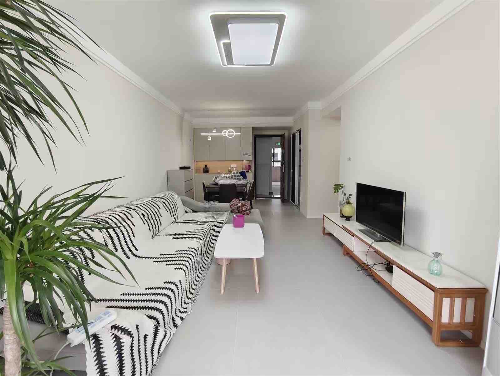 荣盛花语书苑 3室2厅1卫 2000.0元/月 荣盛花语书苑 3室2厅1卫 2000.0元/月室内图