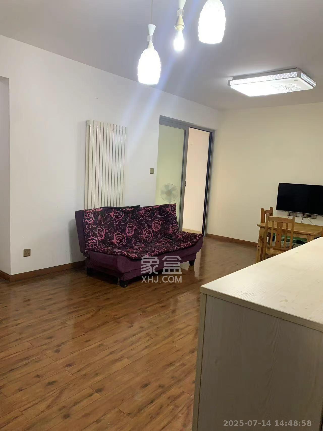 怡海星城 3室2厅1卫 1900.0元/月 怡海星城 3室2厅1卫 1900.0元/月室内图