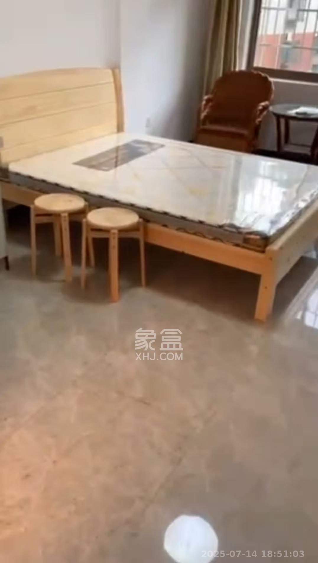 岳北社区  1室1厅1卫    1200.0元/月