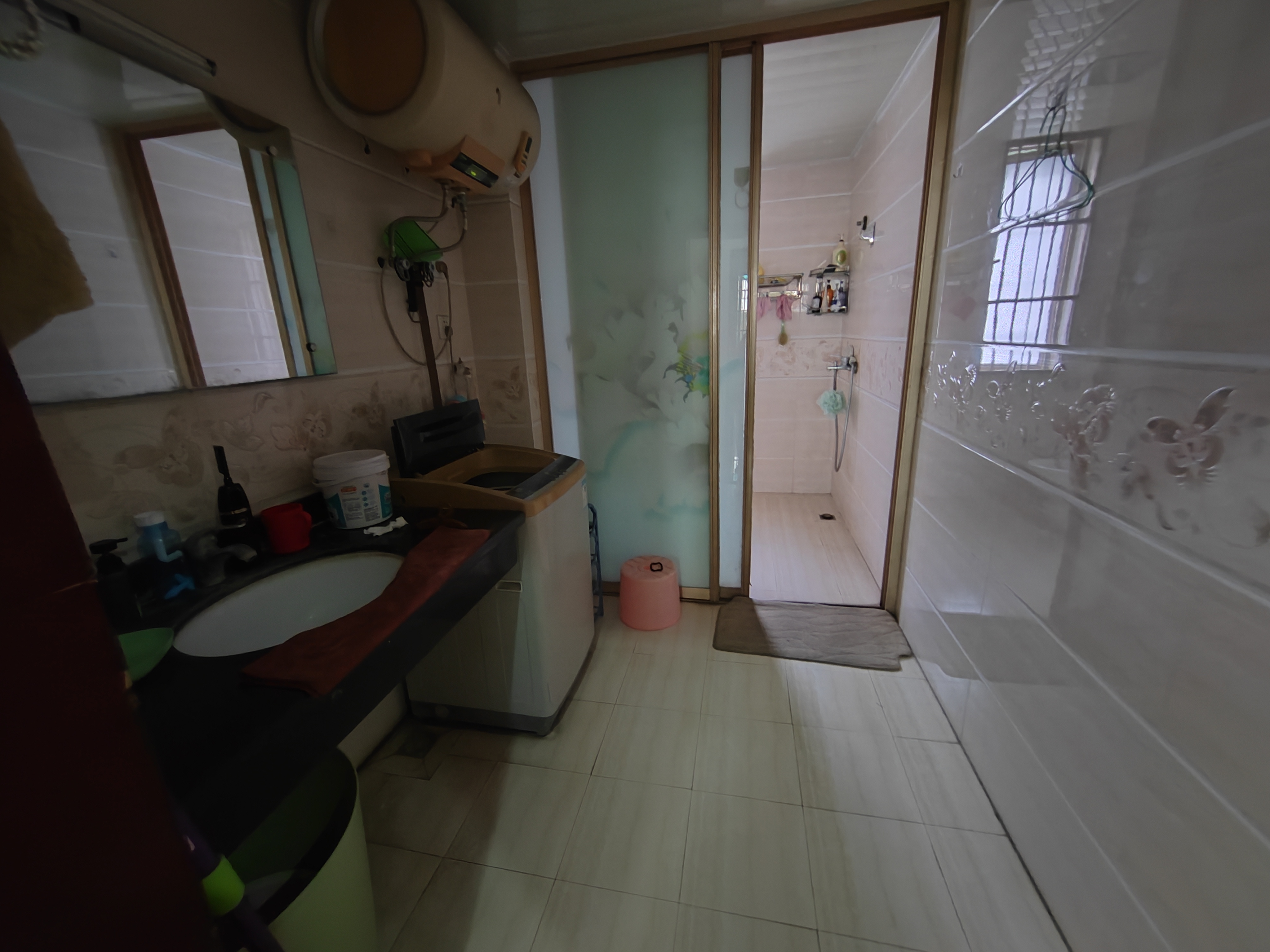 水云天 4室2厅2卫 3200.0元/月 水云天 4室2厅2卫 3200.0元/月室内图