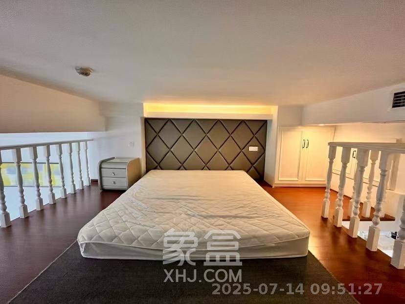 荣悦台  1室1厅1卫    2300.0元/月室内图