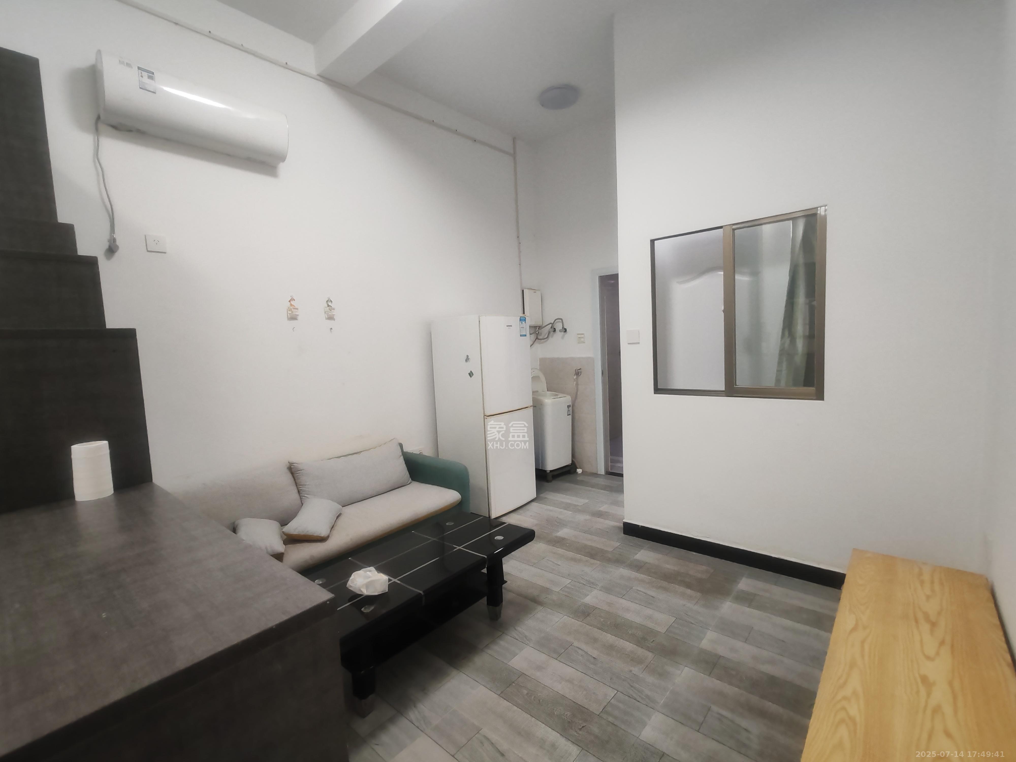 柠檬丽都   56.0㎡      1600.0元/月室内图