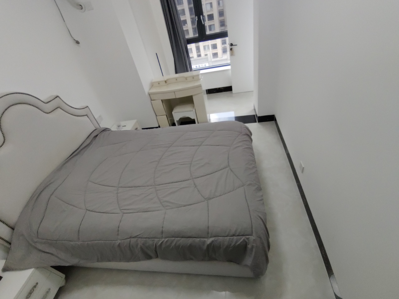 滨海新天地  3室2厅2卫    158.0万 滨海新天地  3室2厅2卫    158.0万客厅