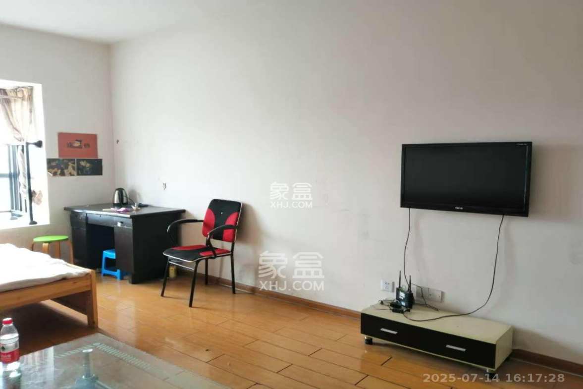 曙光领峰(曙光家园)  1室1厅2卫    1500.0元/月 曙光领峰(曙光家园)  1室1厅2卫    1500.0元/月室内图