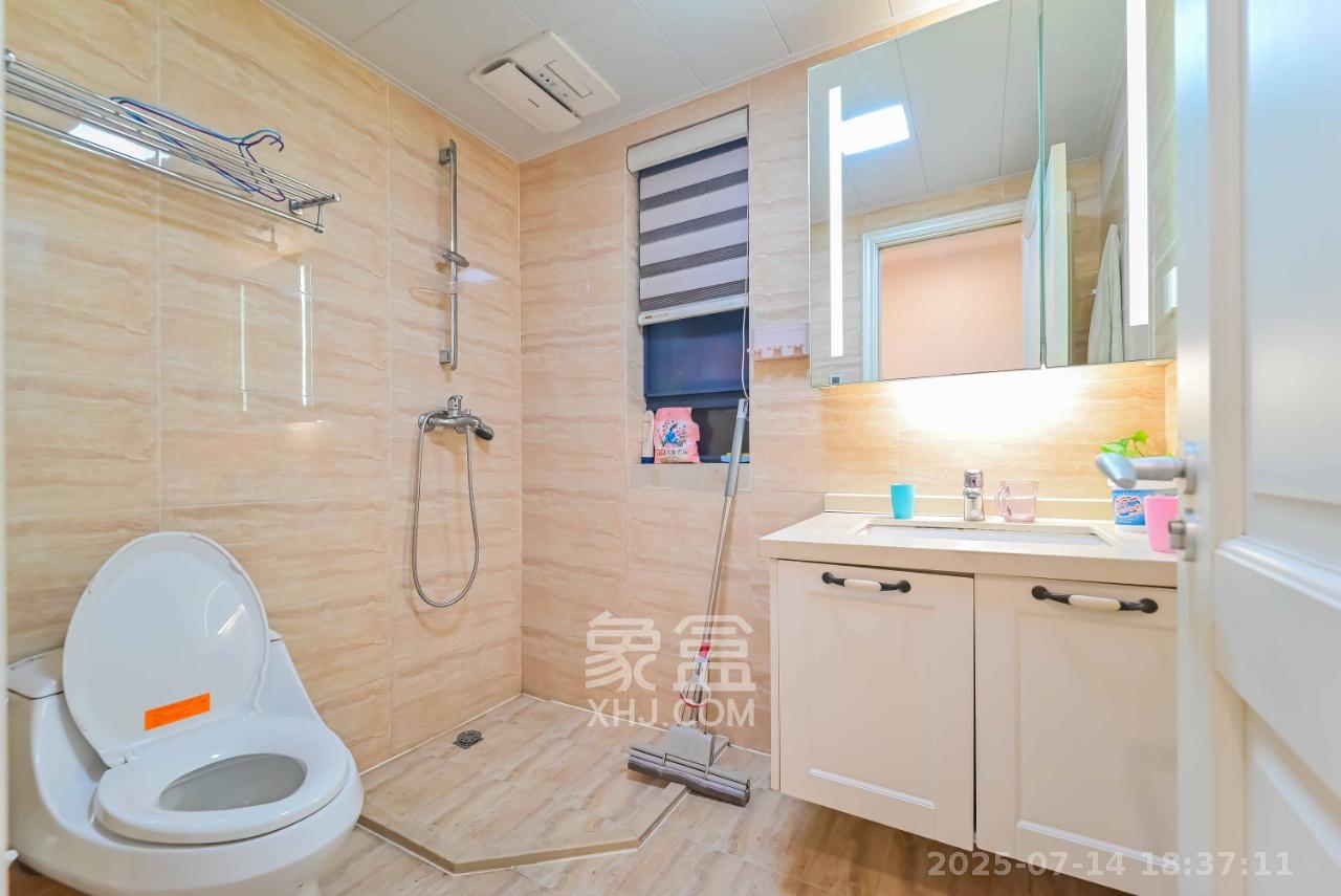 万科魅力之城观澜里  4室2厅2卫    6000.0元/月室内图