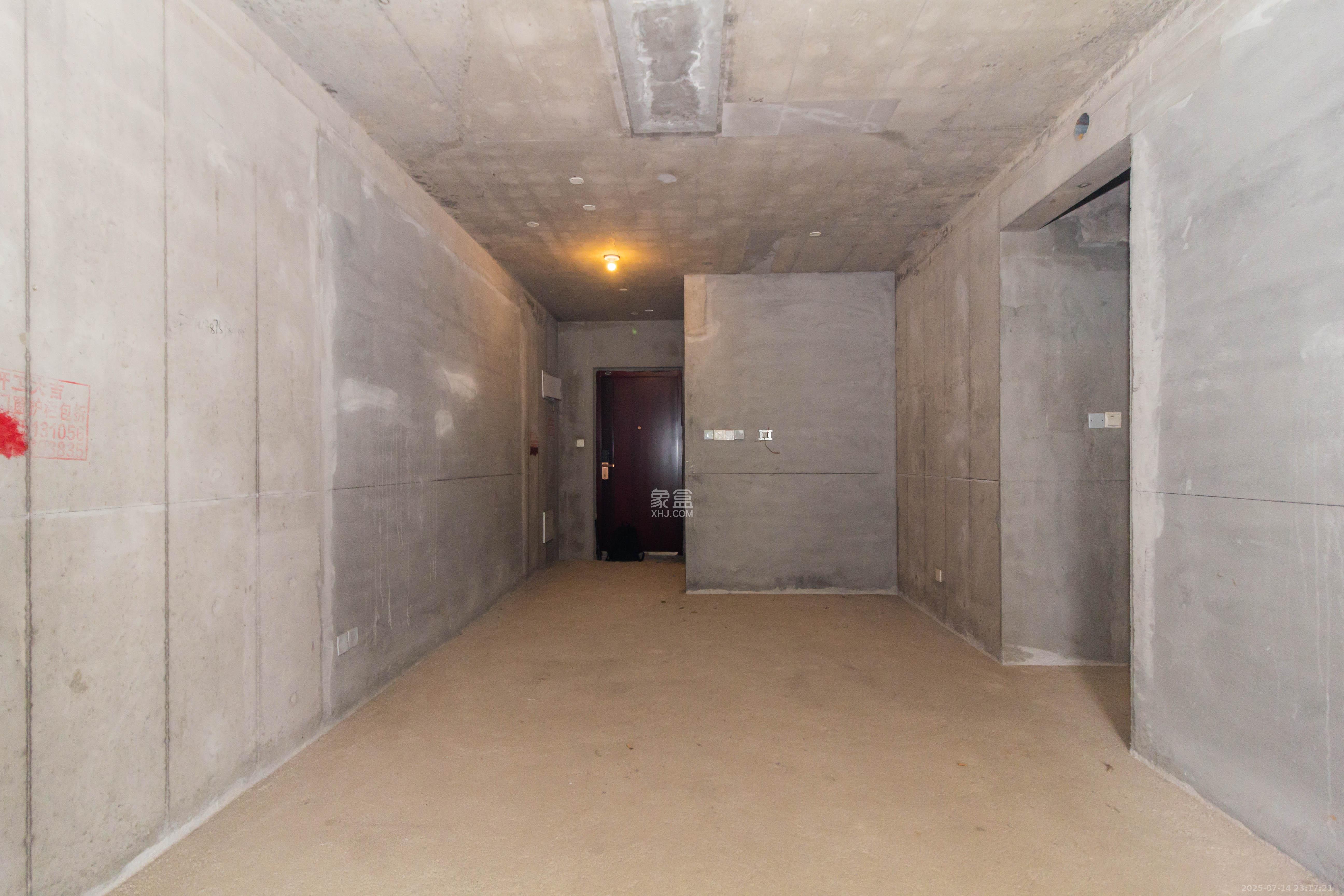 华远碧桂园海蓝城 1室0厅0卫 69.8万 华远碧桂园海蓝城 1室0厅0卫 69.8万客厅