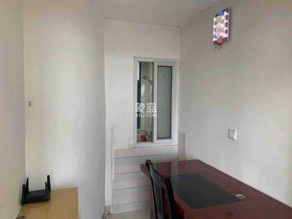 龙江明珠(龙江花苑) 1室0厅0卫 1200.0元/月 龙江明珠(龙江花苑) 1室0厅0卫 1200.0元/月室内图